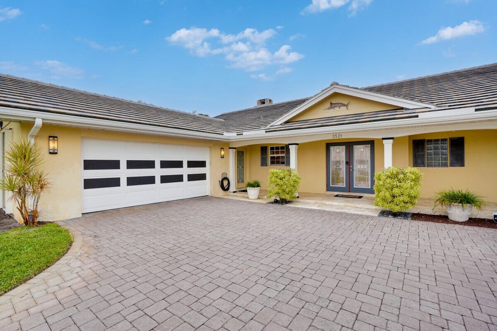 Photo of 3521 SE Clubhouse Place, Stuart, FL 34997 (MLS # RX-11043681)