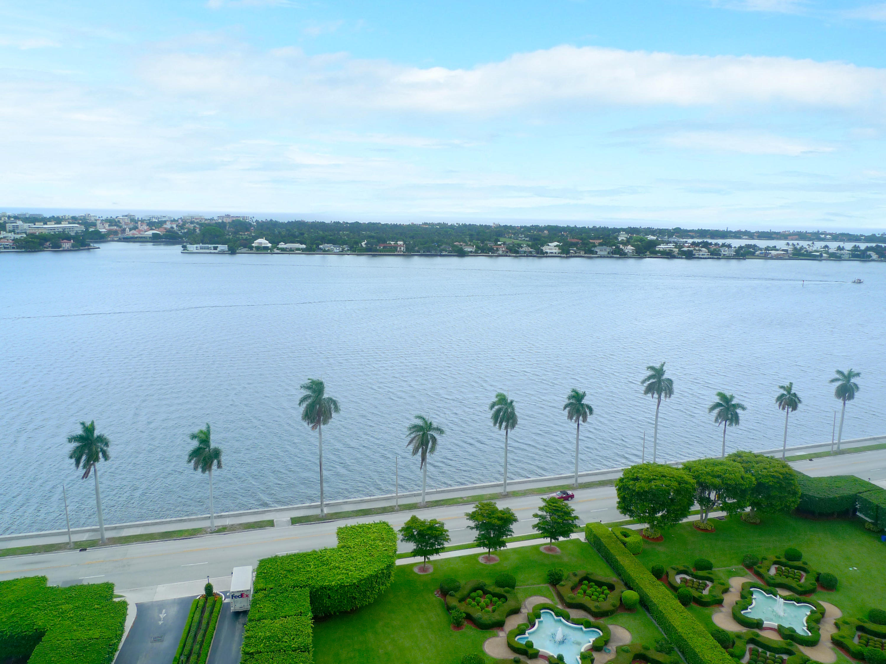 Photo 1 of 1701 S Flagler Drive 1807, West Palm Beach, Florida, $590,000, Web #: 10374943