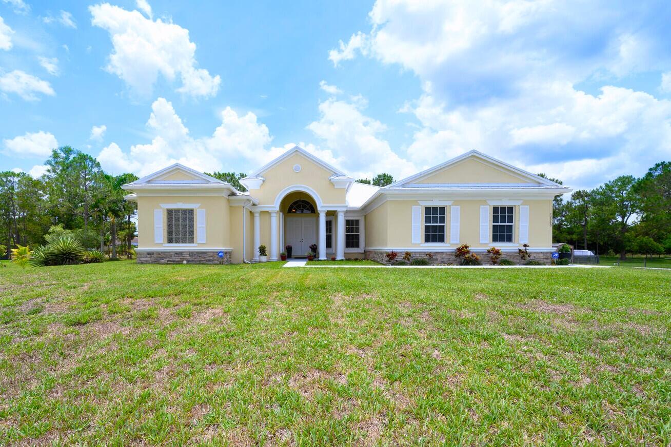 17560 72nd Road, The Acreage, Palm Beach County, Florida - 5 Bedrooms  
3 Bathrooms - 