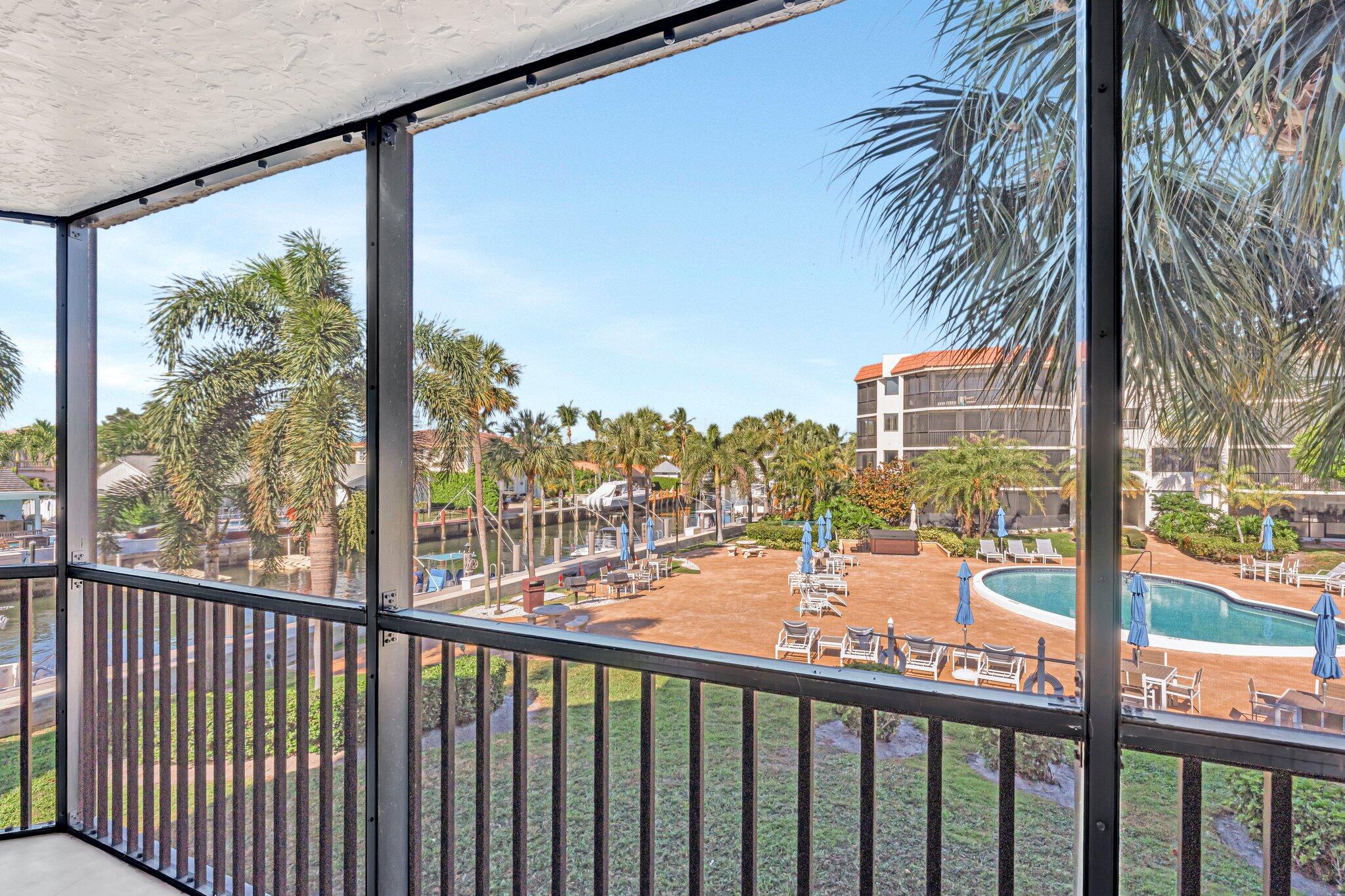 Property for Sale at 800 Jeffery 202 Street 202, Boca Raton, Palm Beach County, Florida - Bedrooms: 3 
Bathrooms: 2  - $479,000