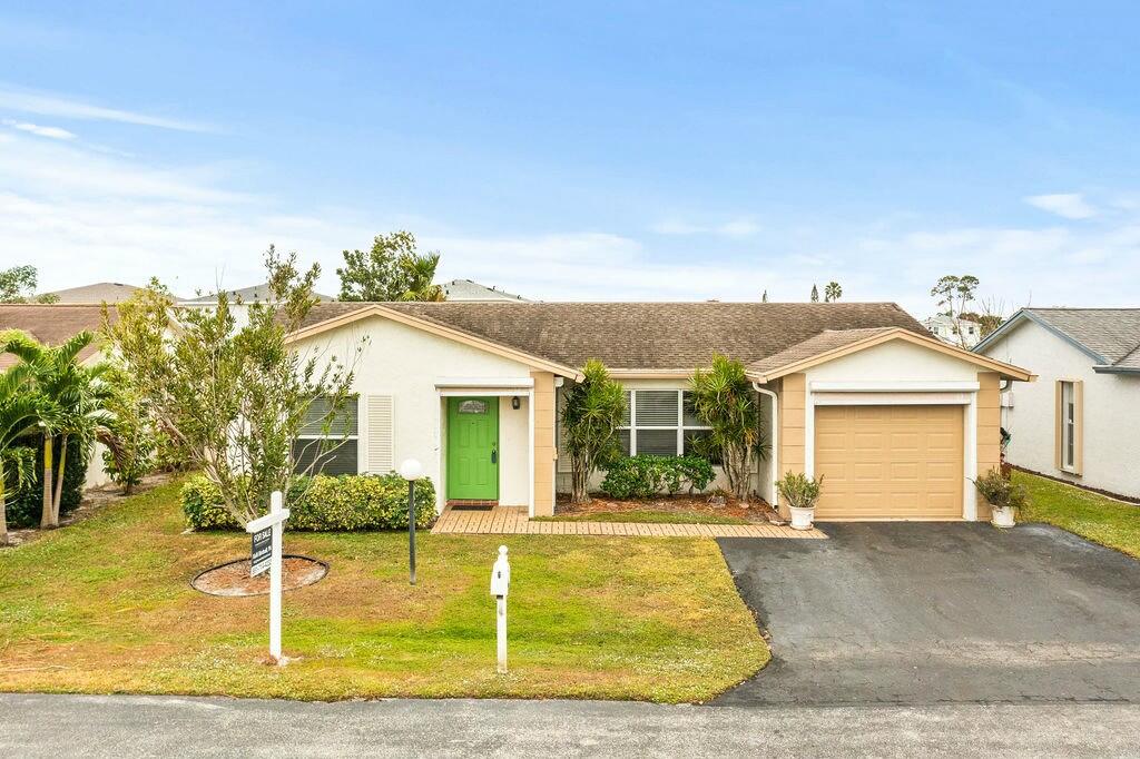 Property for Sale at 7410 Pine Forest Circle, Lake Worth, Palm Beach County, Florida - Bedrooms: 2 
Bathrooms: 2  - $335,000