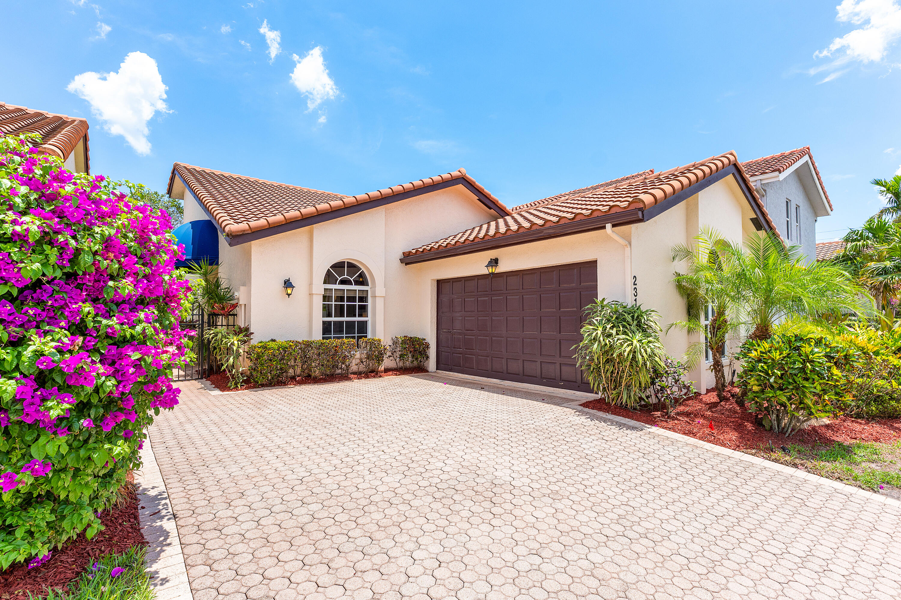Property for Sale at 23193 Via Stel, Boca Raton, Palm Beach County, Florida - Bedrooms: 2 
Bathrooms: 2  - $749,000