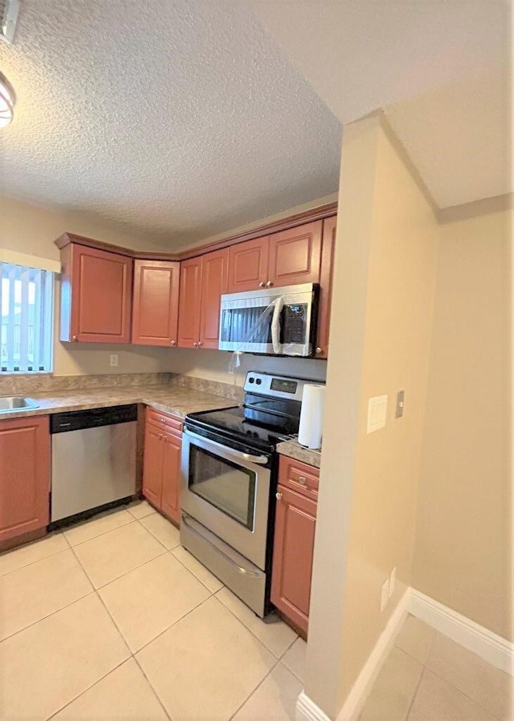 Property for Sale at 1629 Cabot Lane Apt 4, Wellington, Palm Beach County, Florida - Bedrooms: 2 
Bathrooms: 2  - $299,999