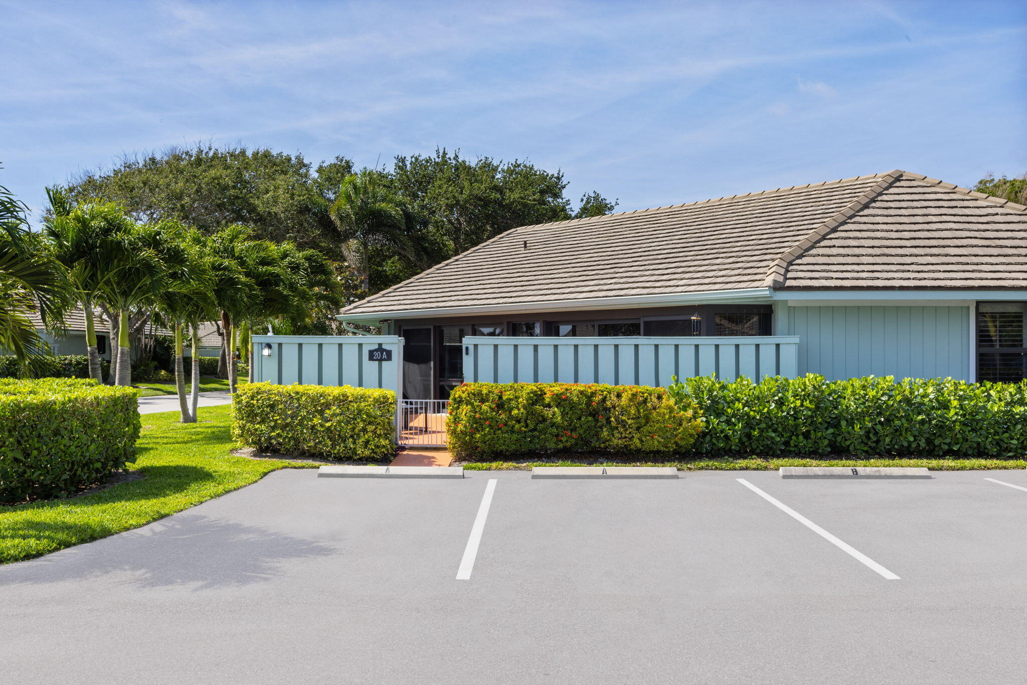 Property for Sale at 1127 E Seminole Avenue 20A, Jupiter, Palm Beach County, Florida - Bedrooms: 2 
Bathrooms: 2  - $659,000