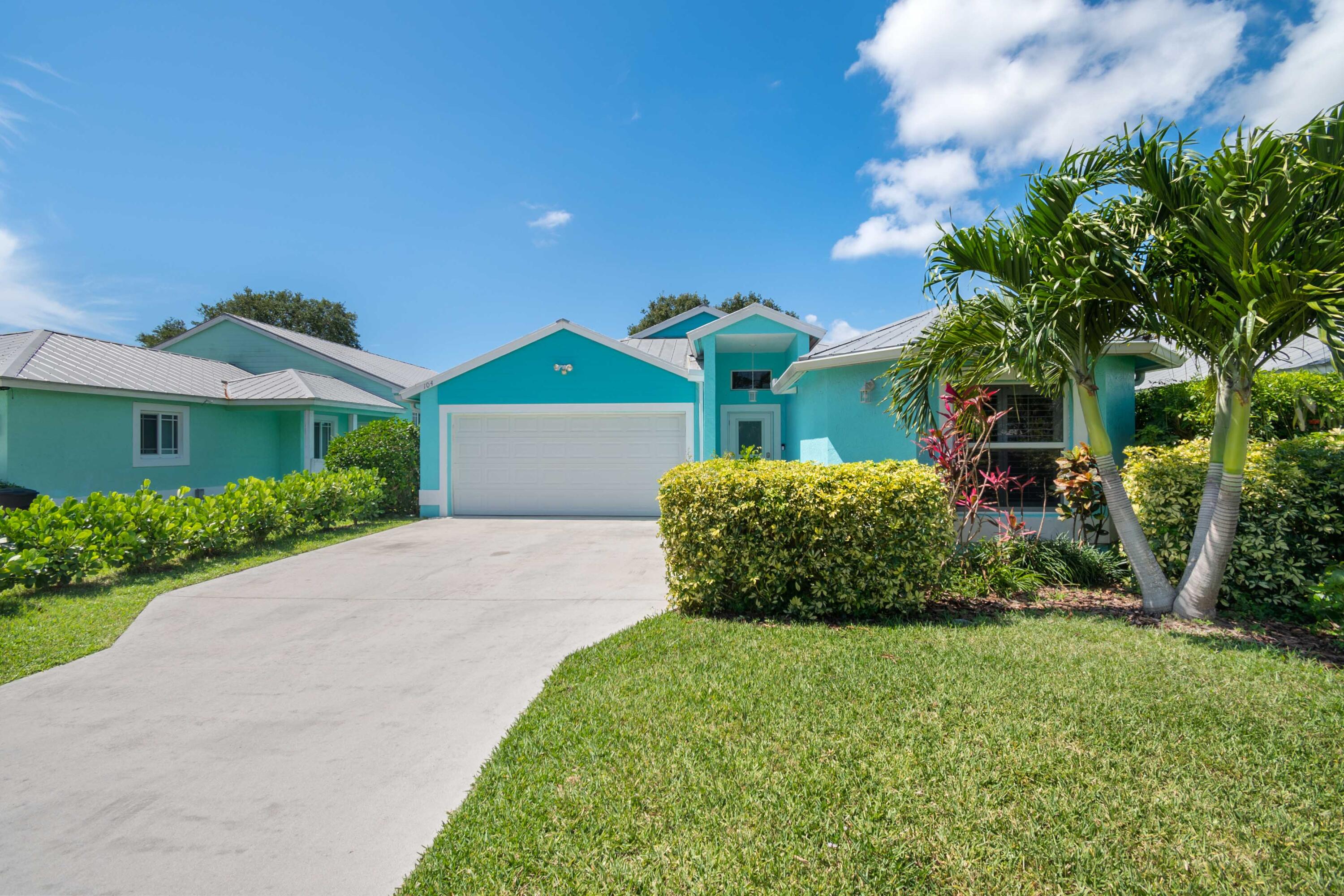 104 Old Jupiter Beach Road, Jupiter, Palm Beach County, Florida - 3 Bedrooms  
2 Bathrooms - 