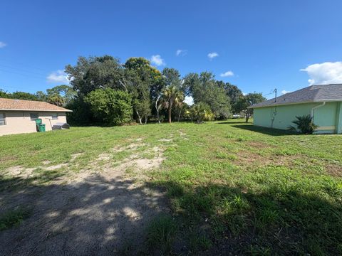 Photo of 3804 Avenue M Avenue, Fort Pierce, FL 34947 (MLS # RX-11114969)