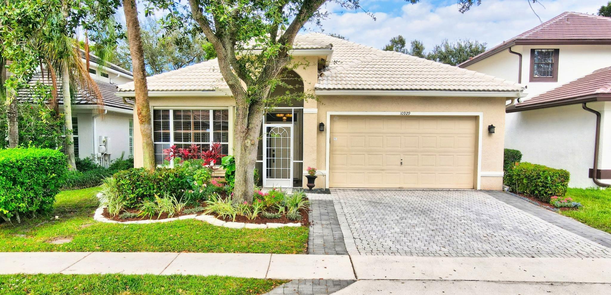 10929 Old Bridgeport Lane, Boca Raton, Palm Beach County, Florida - 3 Bedrooms  
2 Bathrooms - 