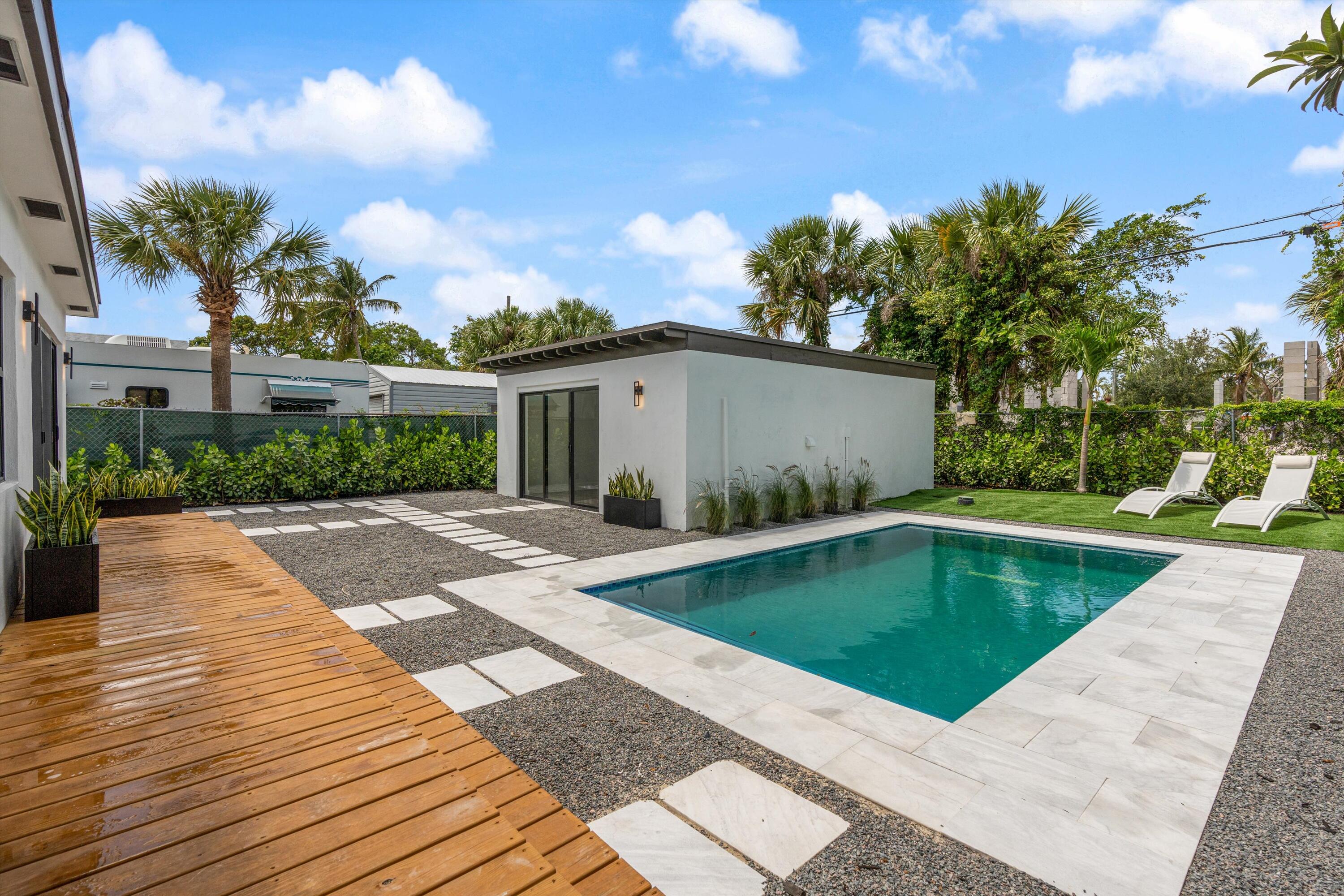 Property for Sale at 225 Ne 10th Street, Delray Beach, Palm Beach County, Florida - Bedrooms: 4 
Bathrooms: 3  - $1,590,000
