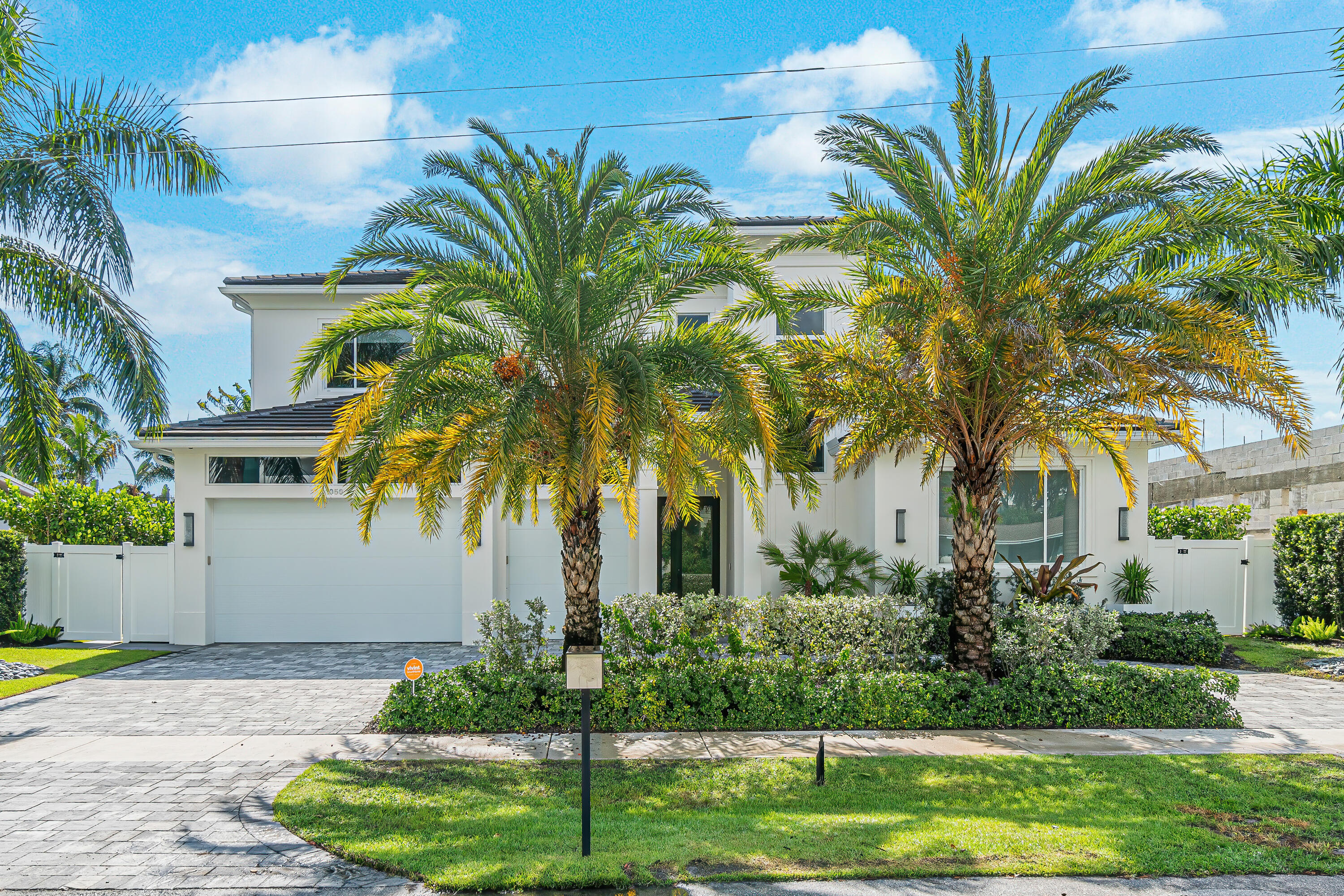 Property for Sale at 1050 Ne 2nd Terrace, Boca Raton, Palm Beach County, Florida - Bedrooms: 6 
Bathrooms: 5.5  - $3,899,000