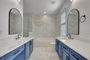 3813 Nw 5th Terrace, Boca Raton, Palm Beach County, Florida - 3 Bedrooms  
3.5 Bathrooms - 