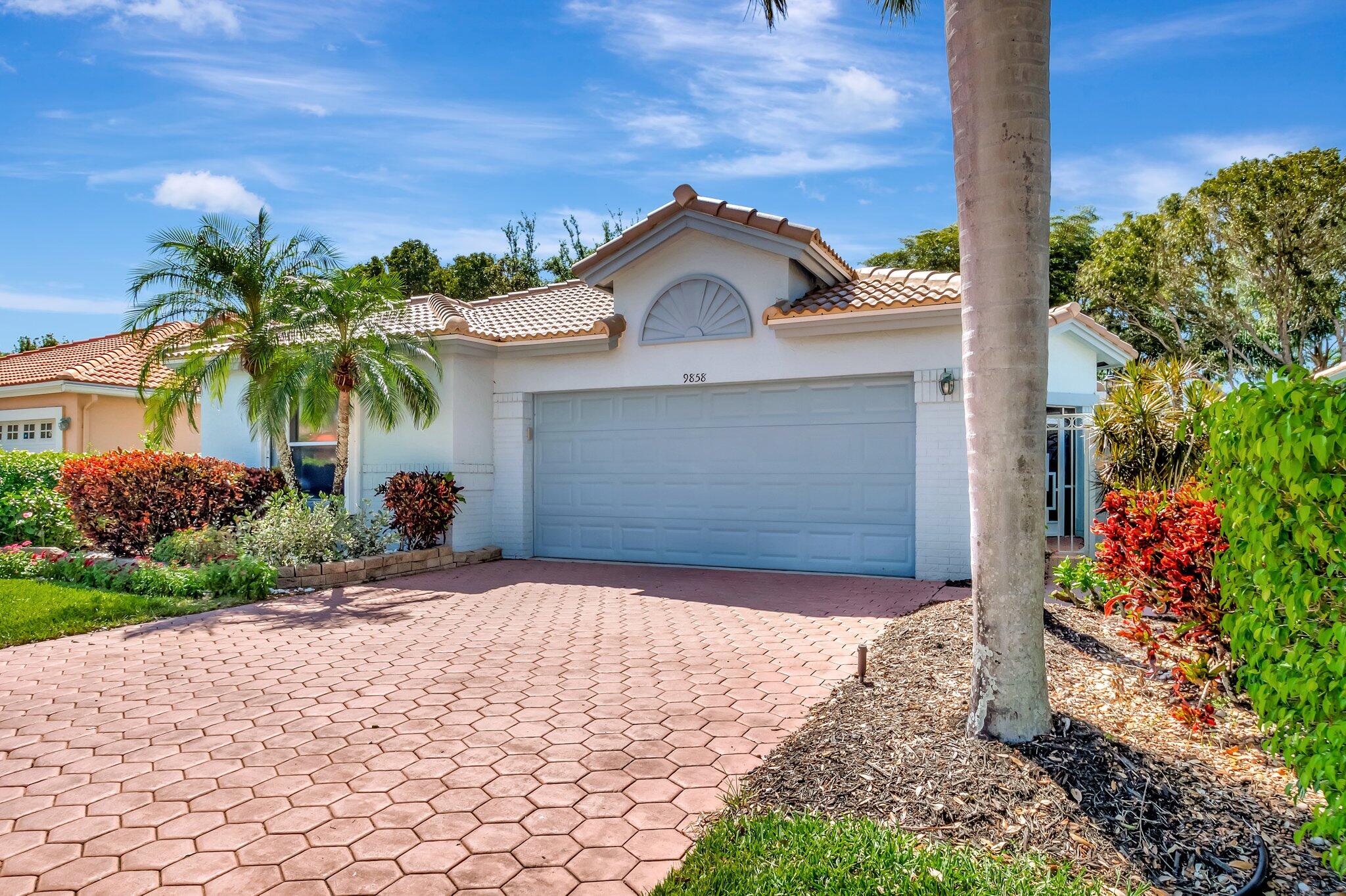 Property for Sale at 9858 Harbour Lake Circle, Boynton Beach, Palm Beach County, Florida - Bedrooms: 3 
Bathrooms: 2  - $379,000