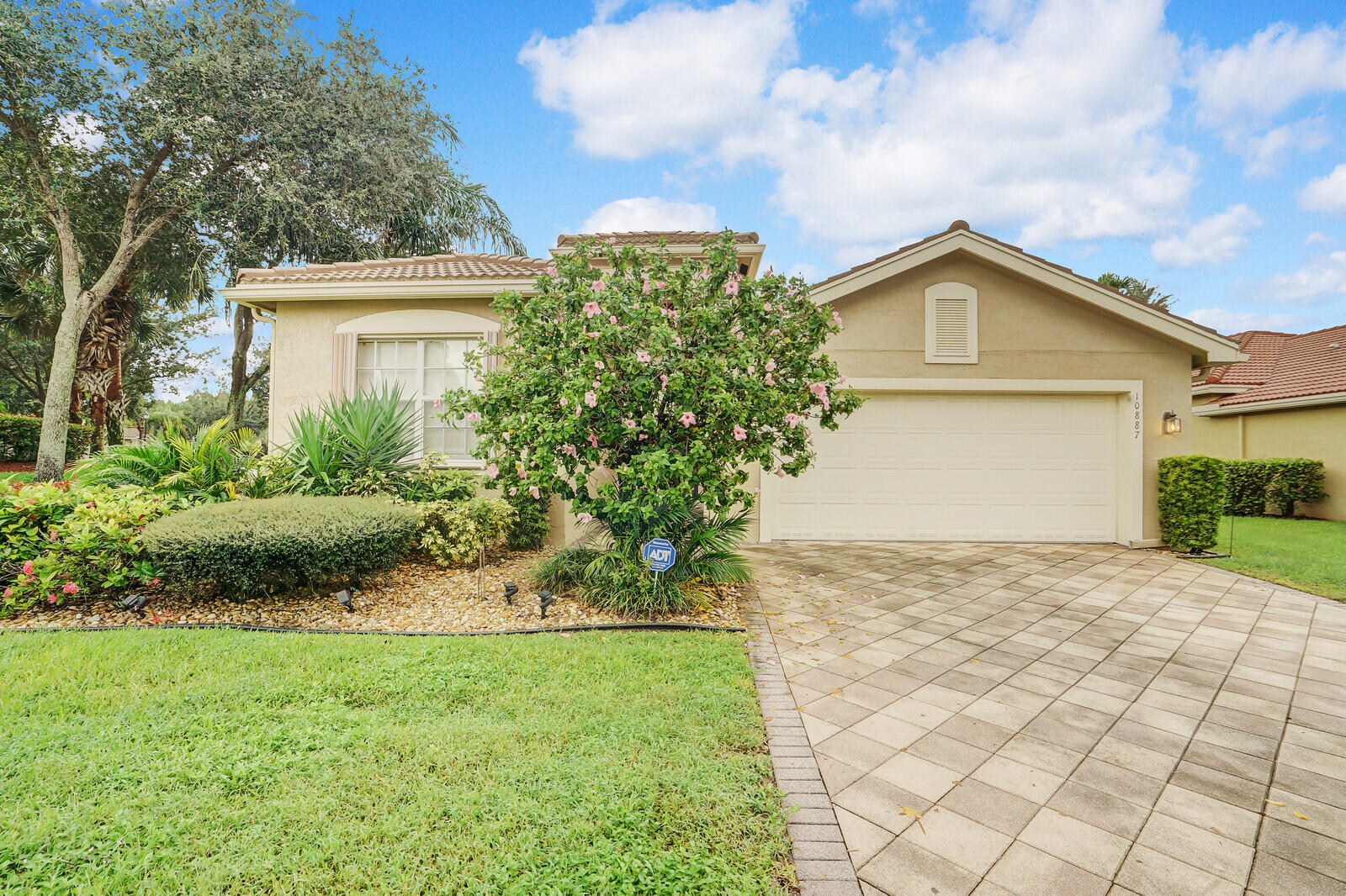 10887 Summerville Way, Boynton Beach, Palm Beach County, Florida - 3 Bedrooms  
2 Bathrooms - 