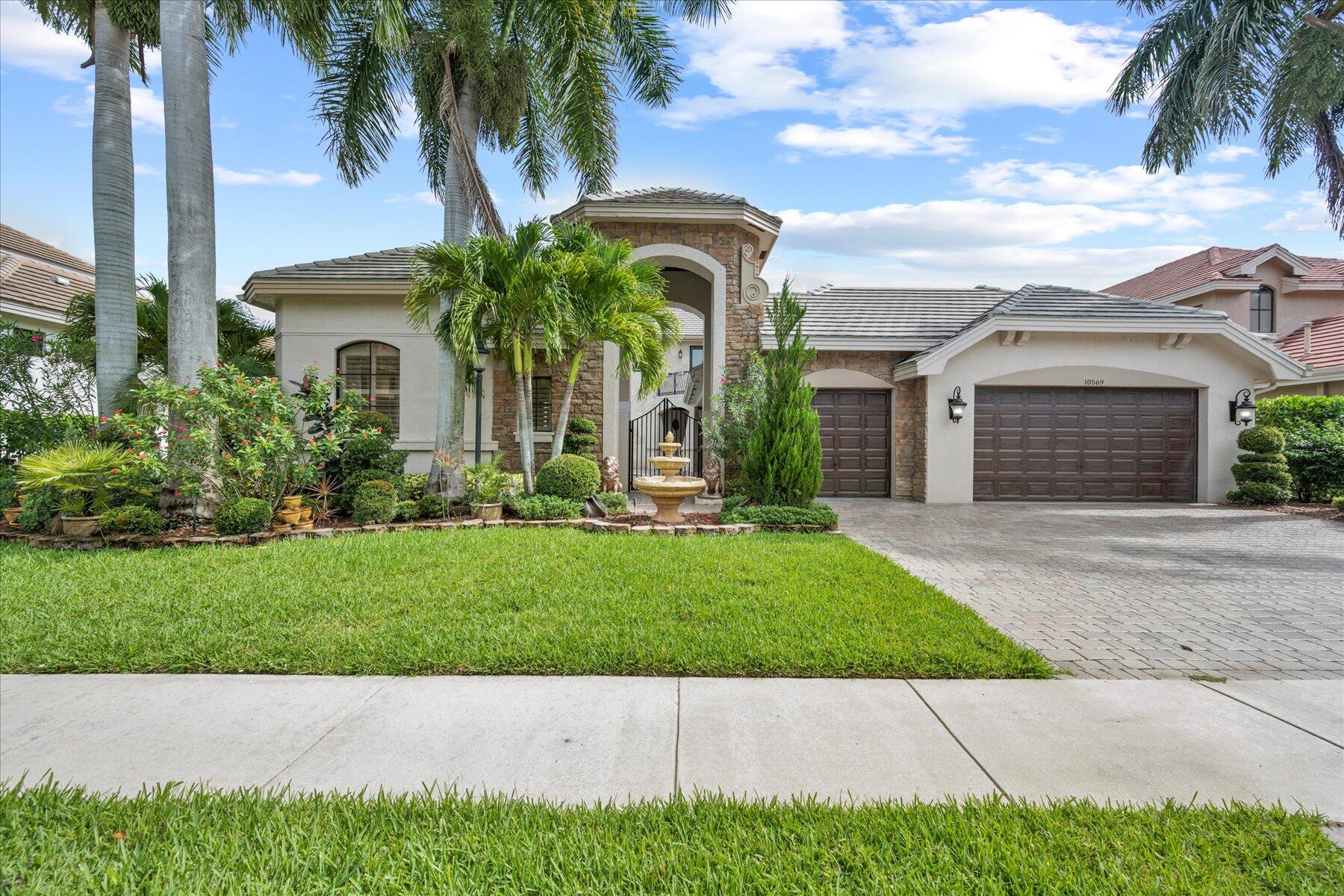 Property for Sale at 10569 Versailles Boulevard, Wellington, Palm Beach County, Florida - Bedrooms: 6 
Bathrooms: 7.5  - $1,899,000