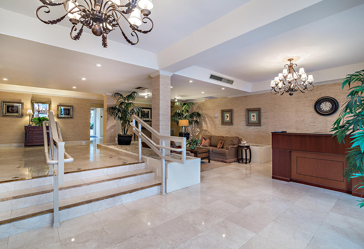 Photo 1 of 350 S Ocean Boulevard 108, Palm Beach, Florida, $925,000, Web #: 10620009