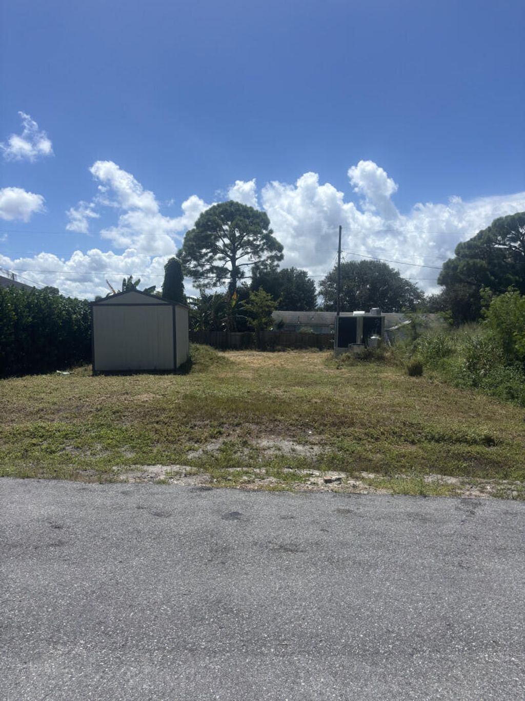 Photo of 5703 SE Pine Drive, Stuart, FL 34997 (MLS # RX-11126842)
