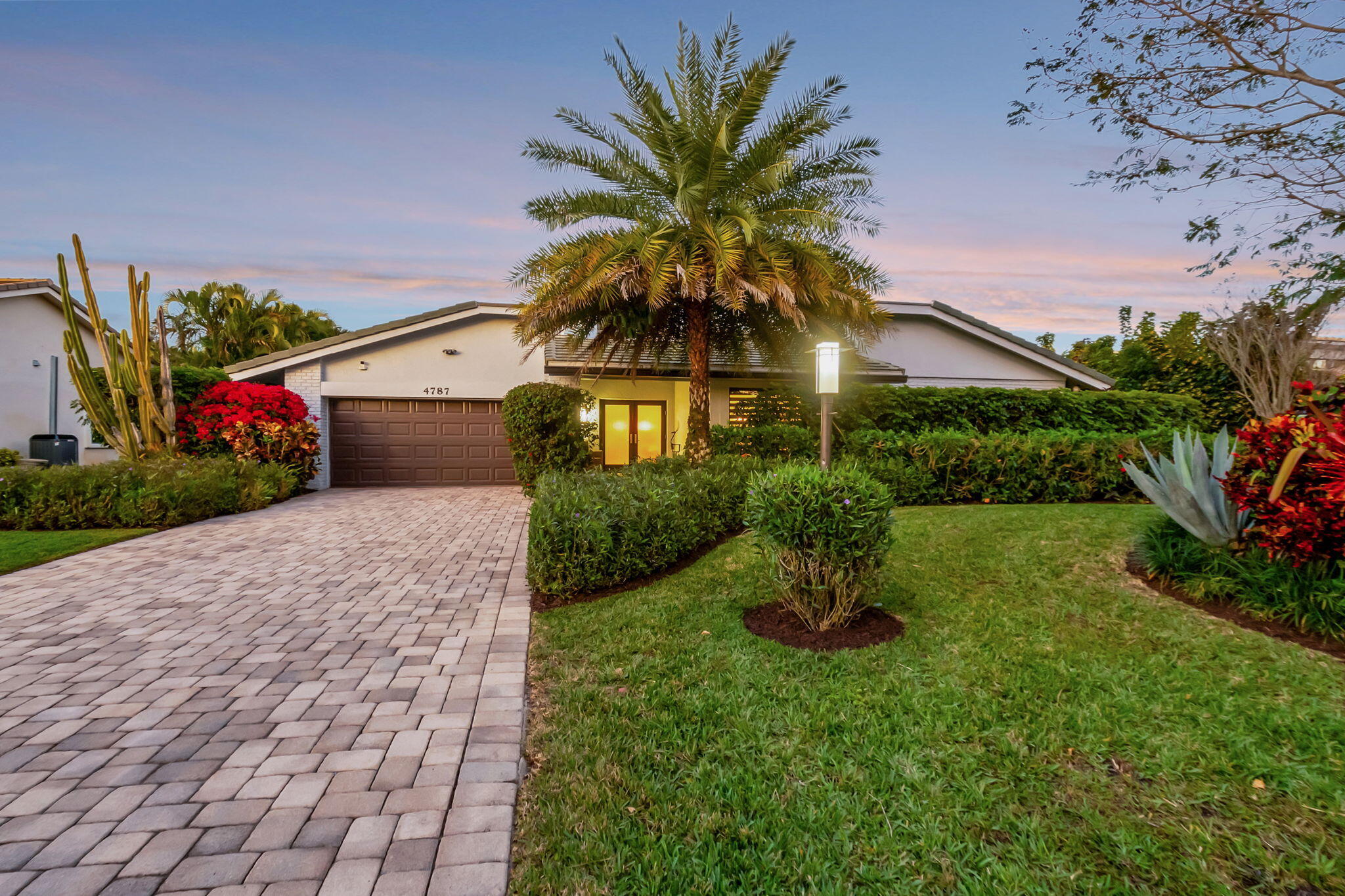 4787 Pineview Circle, Delray Beach, Palm Beach County, Florida - 3 Bedrooms  
2.5 Bathrooms - 