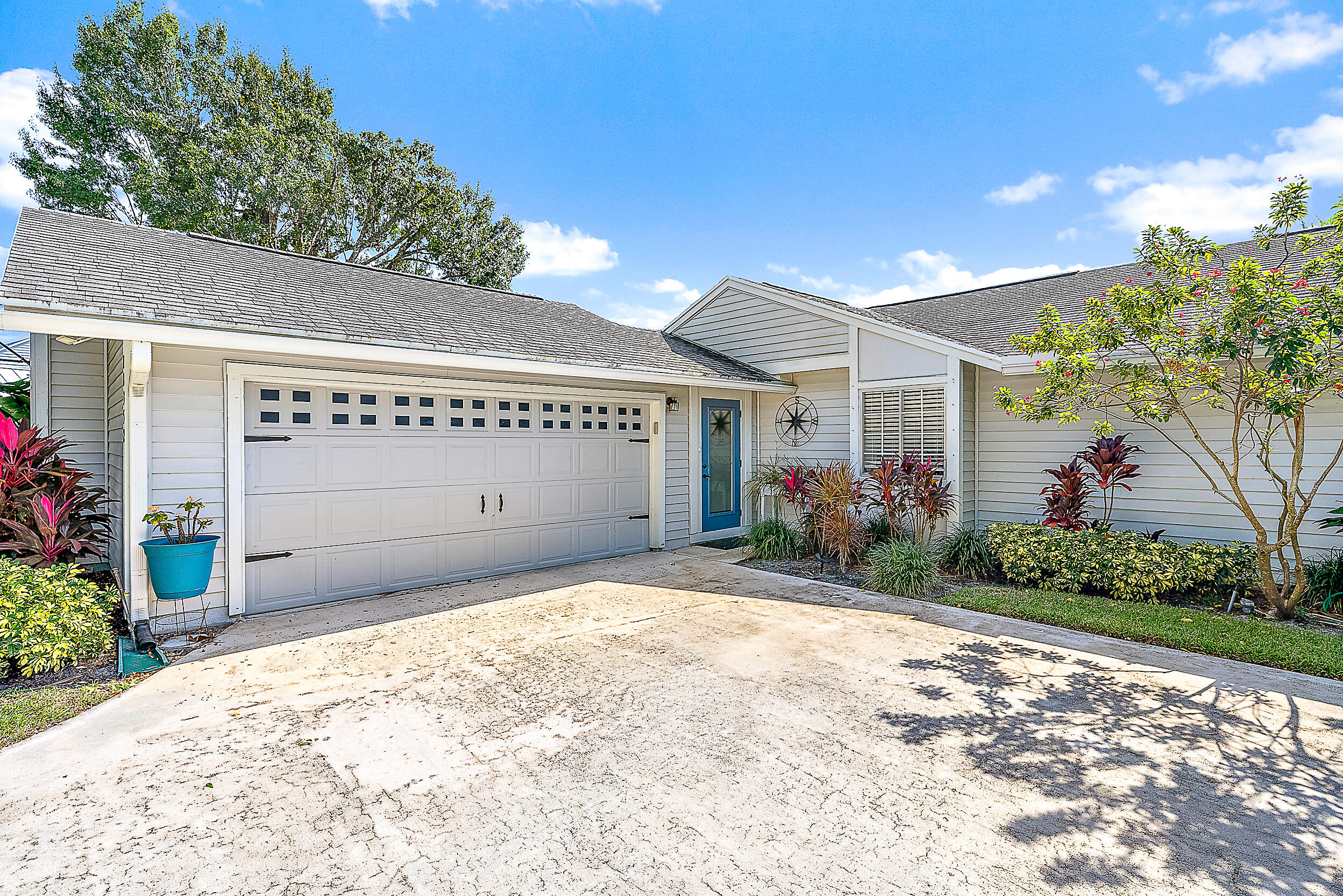 18352 Flagship Circle, Jupiter, Palm Beach County, Florida - 3 Bedrooms  
2 Bathrooms - 