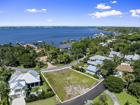 Photo of 932 SE Riverside Drive, Stuart, FL 34994 (MLS # RX-11117545)