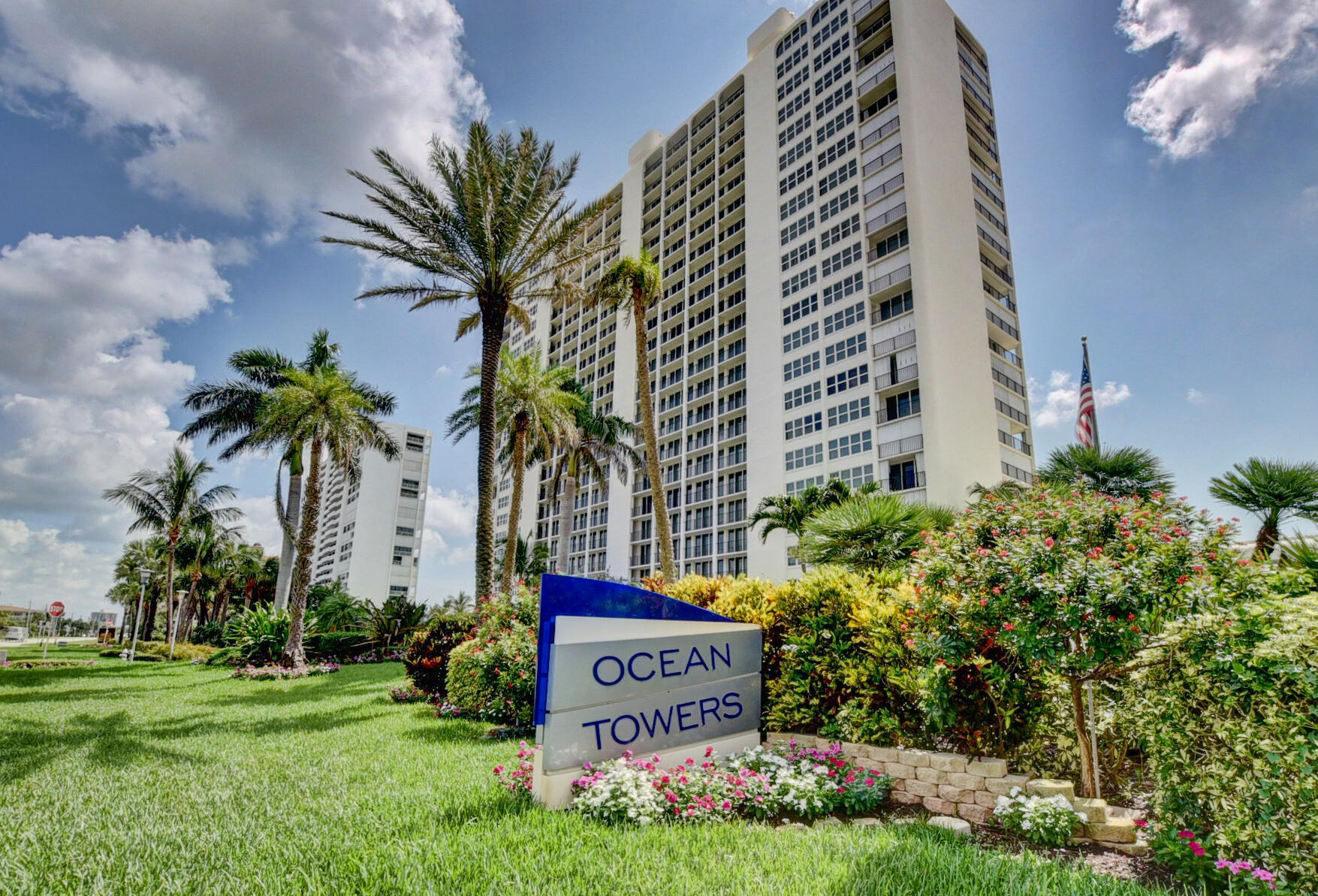 2800 S Ocean Boulevard 4M, Boca Raton, Palm Beach County, Florida - 3 Bedrooms  
2.5 Bathrooms - 