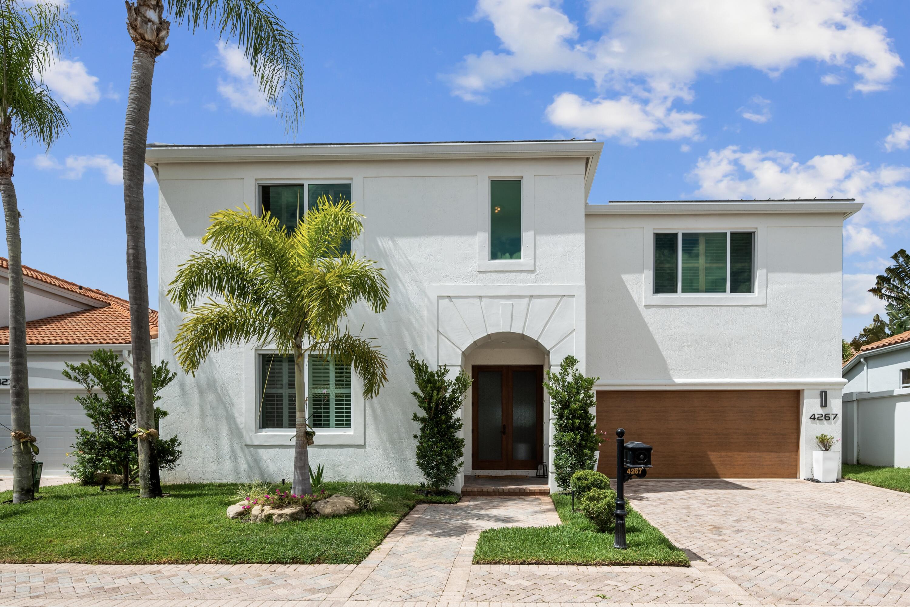 4267 Nw 65th Place, Boca Raton, Palm Beach County, Florida - 4 Bedrooms  
4 Bathrooms - 