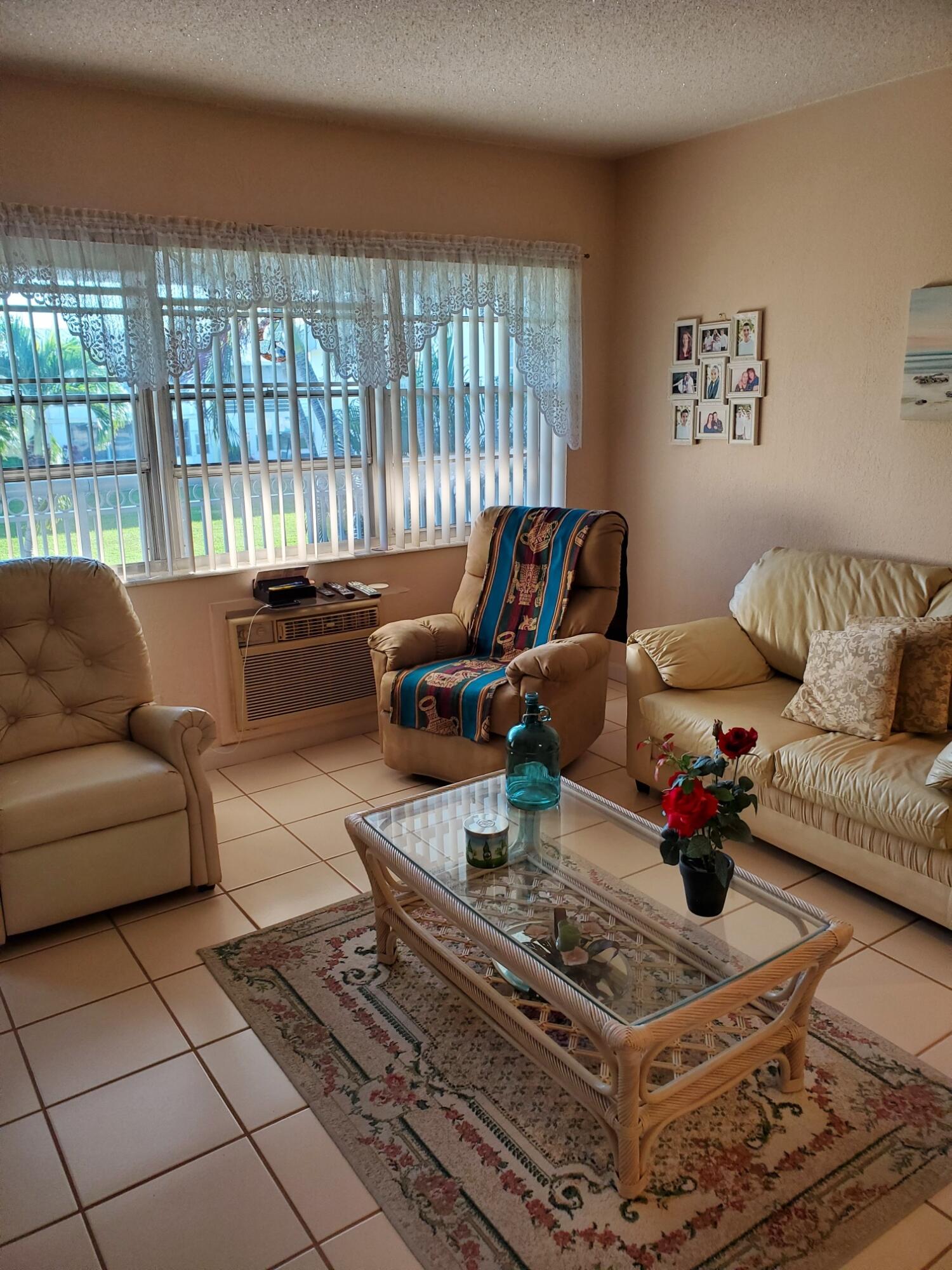 164 Sheffield G, West Palm Beach, Palm Beach County, Florida - 1 Bedrooms  
1 Bathrooms - 