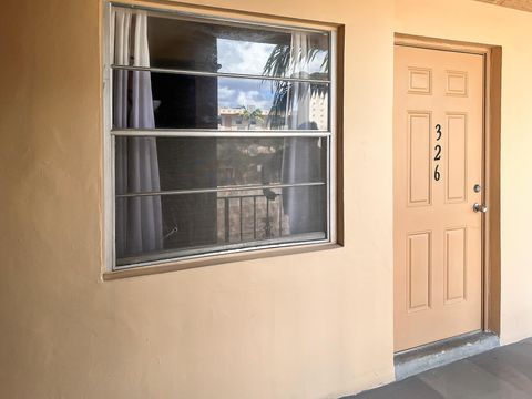 Tiny photo for 2145 Pierce Street #326, Hollywood, FL 33020 (MLS # RX-11126699)