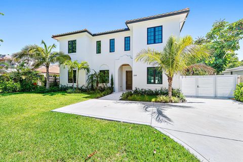 Photo of 250 Plymouth Road, West Palm Beach, FL 33405 (MLS # RX-11106972)