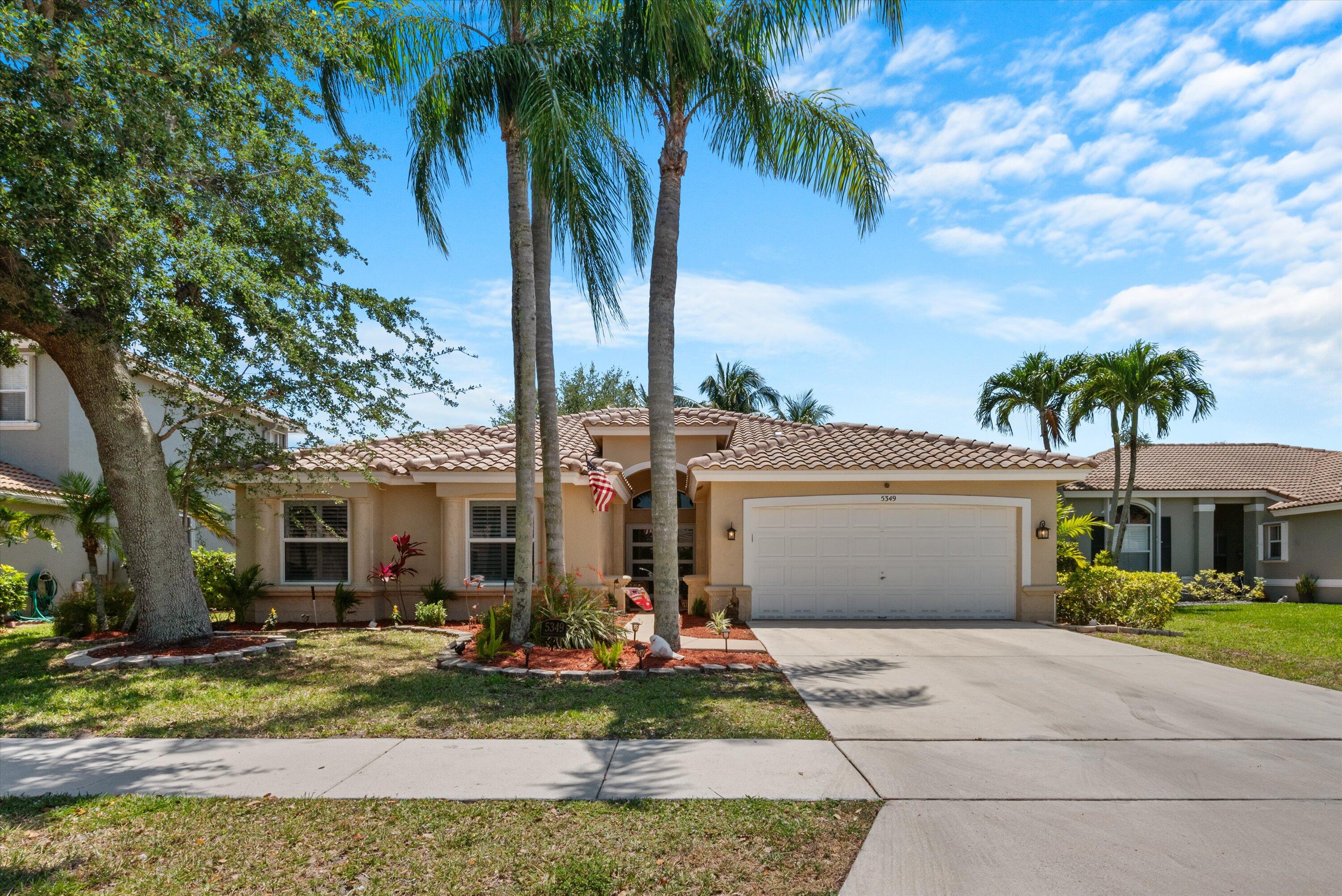 Property for Sale at 5349 Oakmont Village Circle, Lake Worth, Palm Beach County, Florida - Bedrooms: 3 
Bathrooms: 2.5  - $790,000