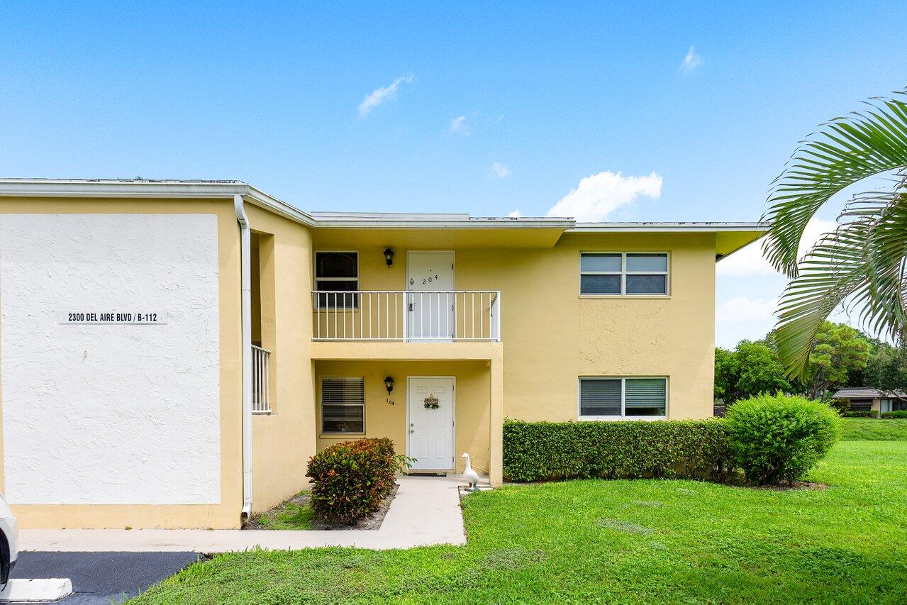 2300 Del Aire Boulevard 204, Delray Beach, Palm Beach County, Florida - 2 Bedrooms  
2 Bathrooms - 