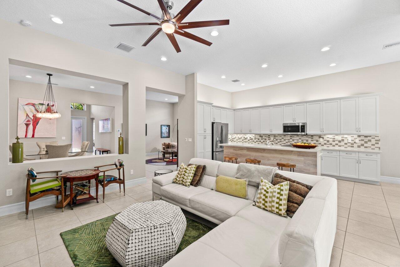 Property for Sale at 8673 Carmel Mountain Way, Boynton Beach, Palm Beach County, Florida - Bedrooms: 4 
Bathrooms: 2.5  - $850,000