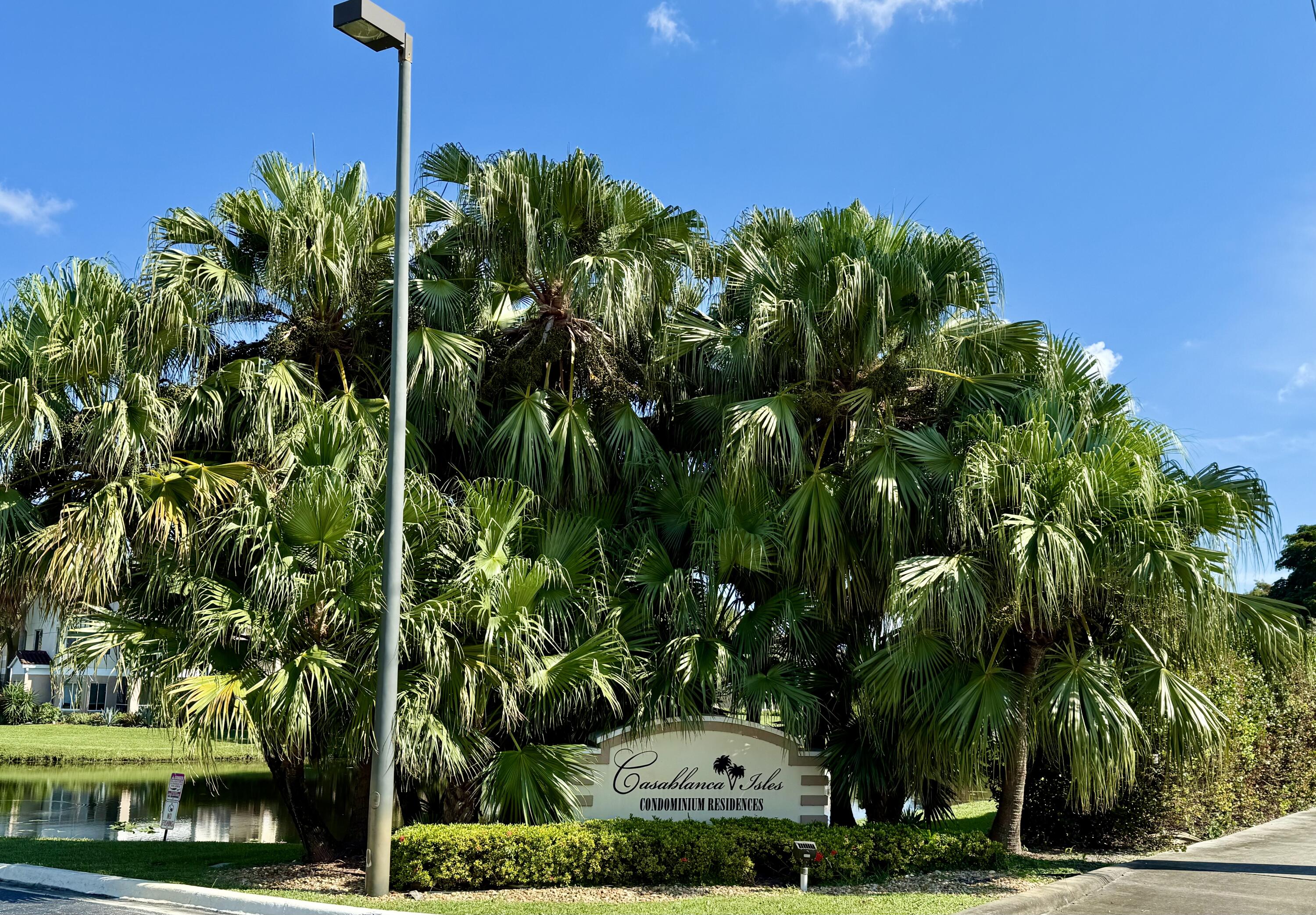 Property for Sale at 815 W Boynton Beach Boulevard 11-205, Boynton Beach, Palm Beach County, Florida - Bedrooms: 2 
Bathrooms: 2  - $284,900