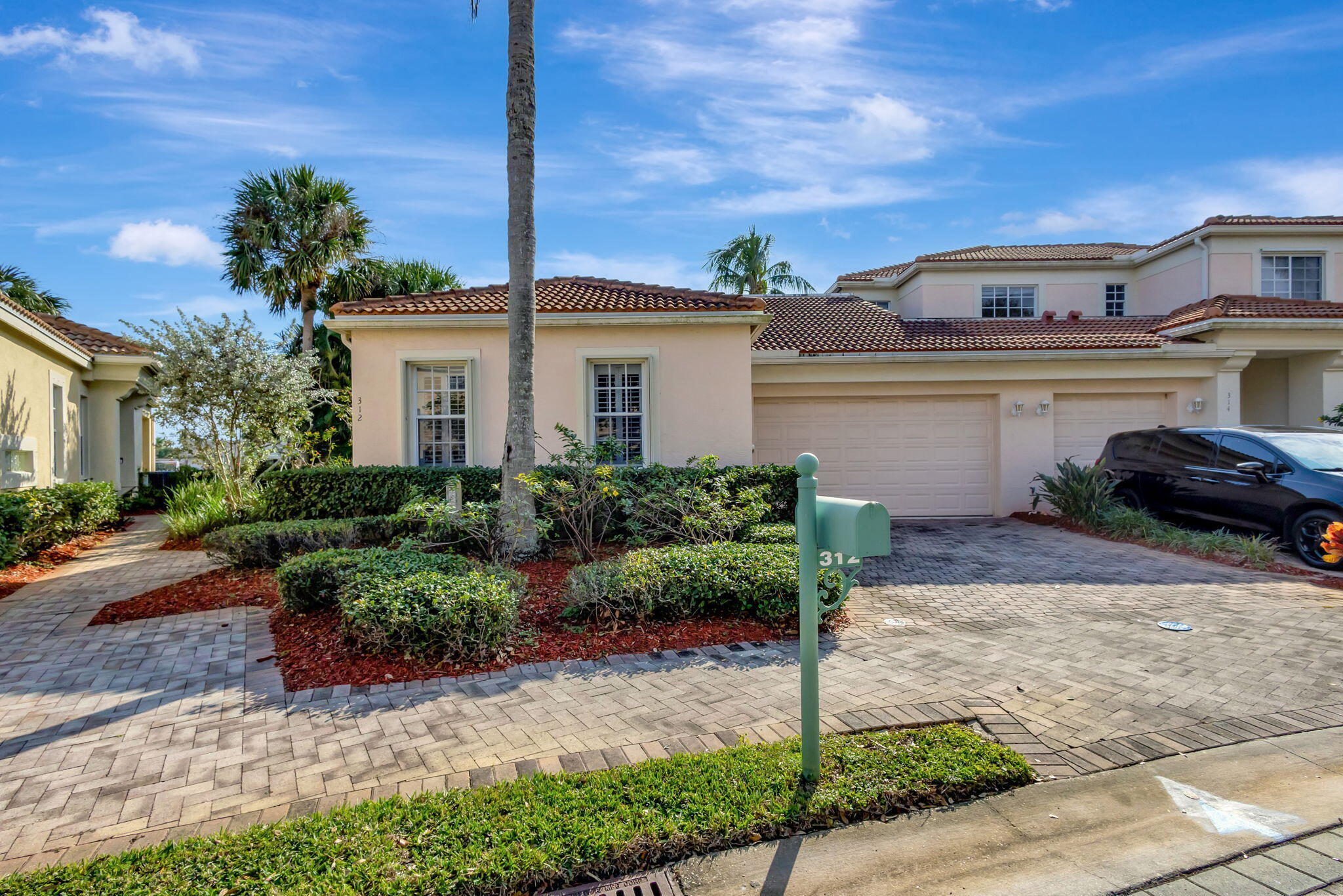 312 Commons Way, Palm Beach Gardens, Palm Beach County, Florida - 3 Bedrooms  
2 Bathrooms - 