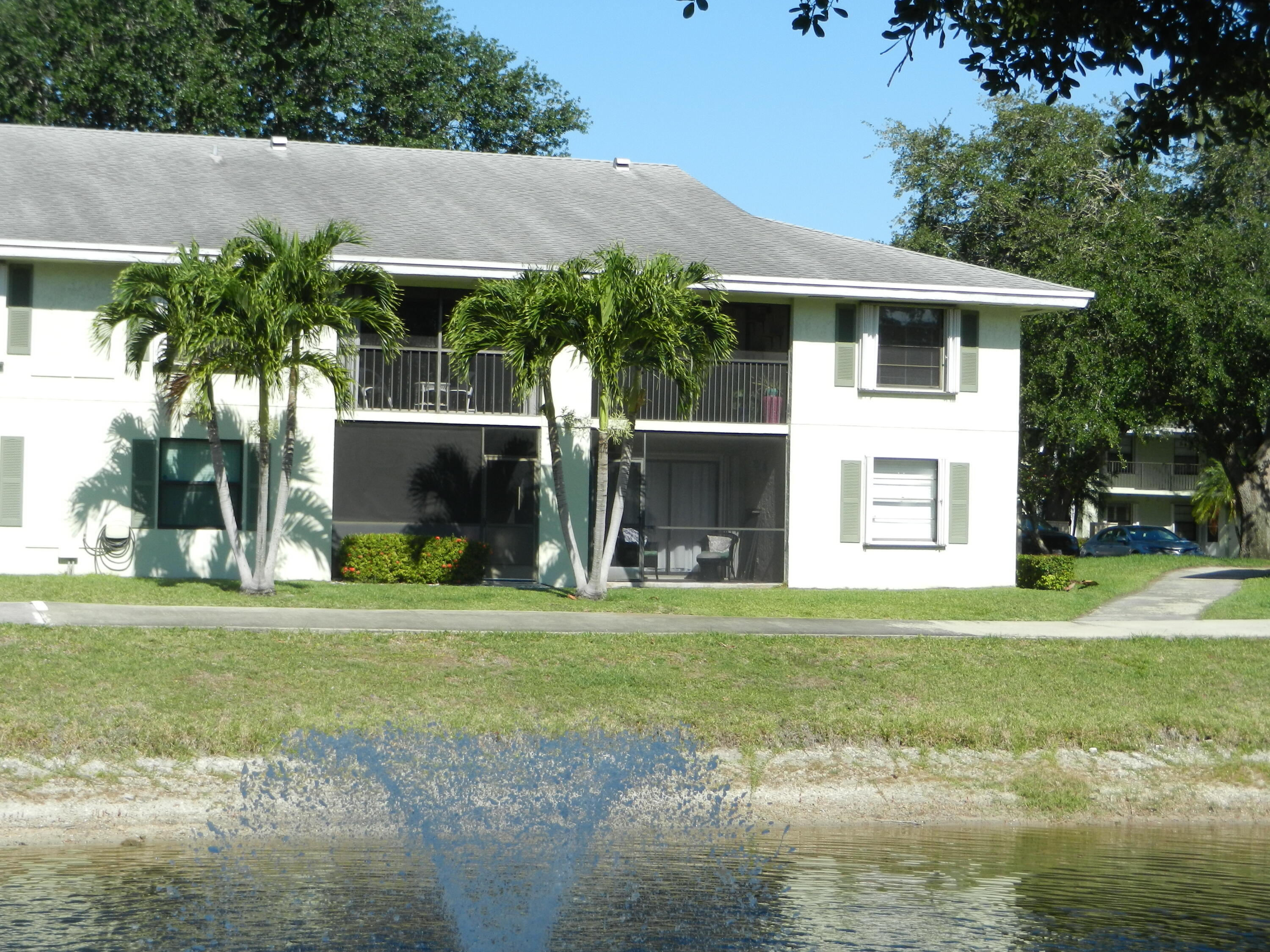 Property for Sale at 701 Sabal Ridge Circle E, Palm Beach Gardens, Palm Beach County, Florida - Bedrooms: 2 
Bathrooms: 2  - $350,000