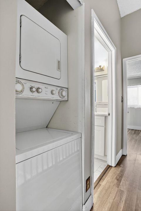 Tiny photo for 3072 S Oakland Forest Drive #406, Oakland Park, FL 33309 (MLS # RX-11116793)