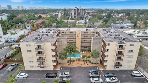 Tiny photo for 1750 Jefferson Street #305, Hollywood, FL 33020 (MLS # RX-11128489)