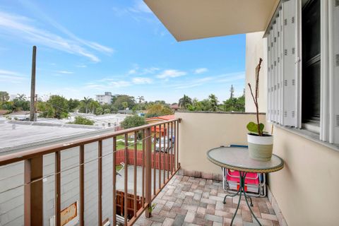 Tiny photo for 1750 Jefferson Street #305, Hollywood, FL 33020 (MLS # RX-11128489)