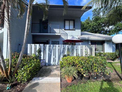 Photo of 2245 SW 22nd Avenue, Delray Beach, FL 33445 (MLS # RX-11129512)