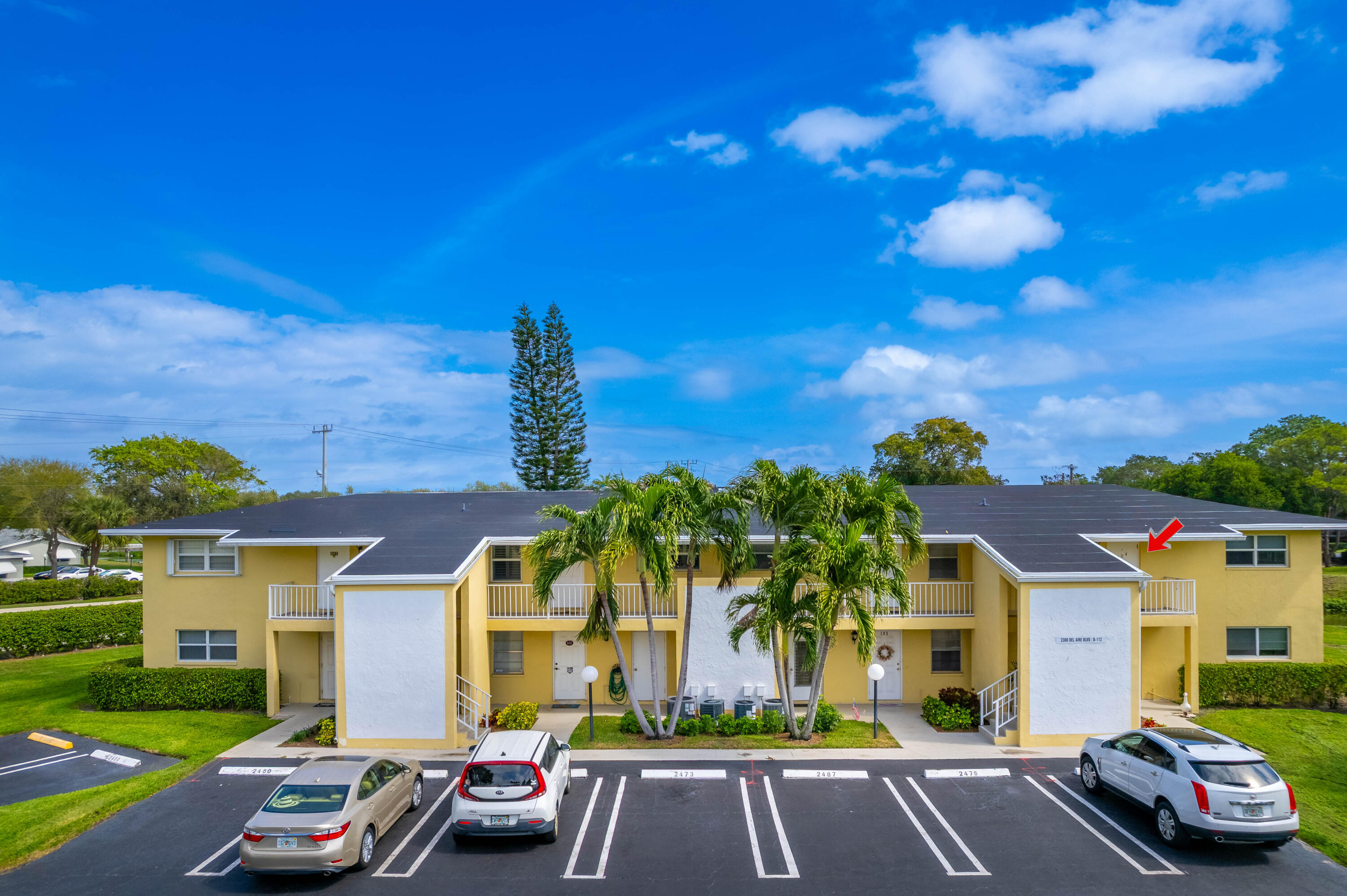 Property for Sale at 2300 Del Aire Boulevard 204, Delray Beach, Palm Beach County, Florida - Bedrooms: 2 
Bathrooms: 2  - $159,900
