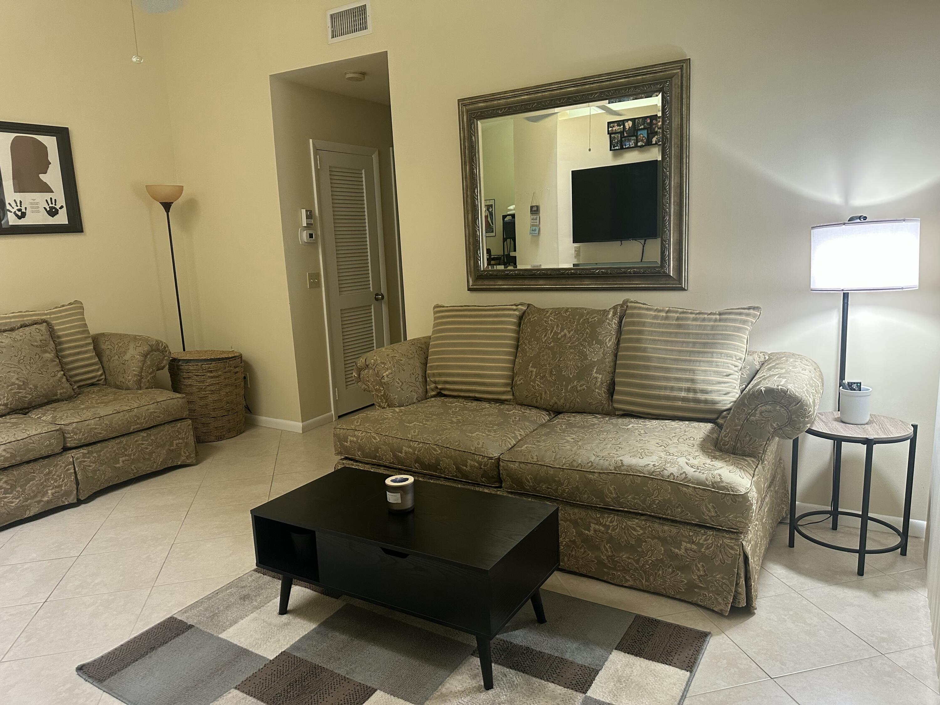 

                                                                             Stuart                                

                                    , FL - $220,000
