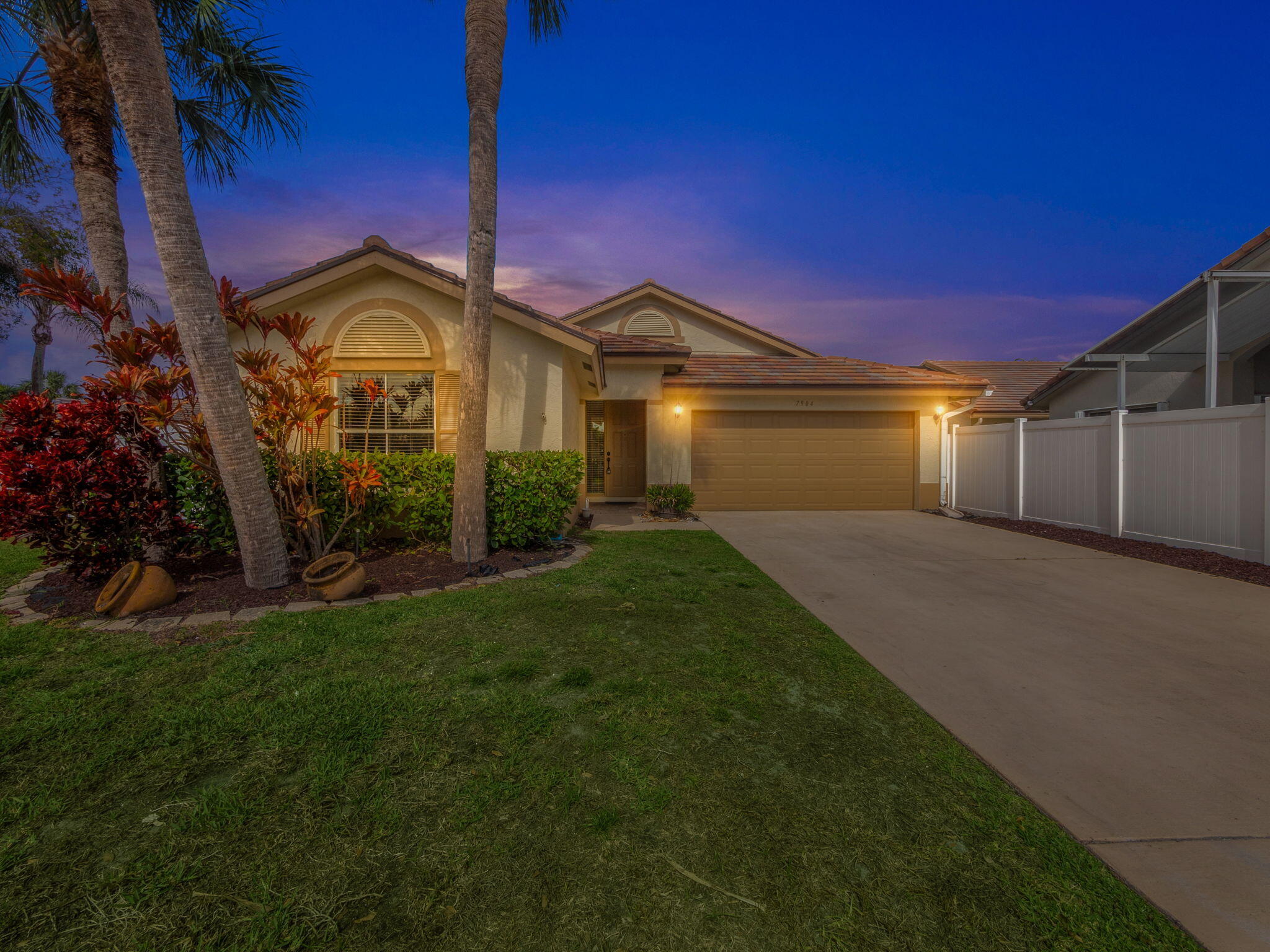 7904 Manor Forest Lane, Boynton Beach, Palm Beach County, Florida - 3 Bedrooms  
2 Bathrooms - 