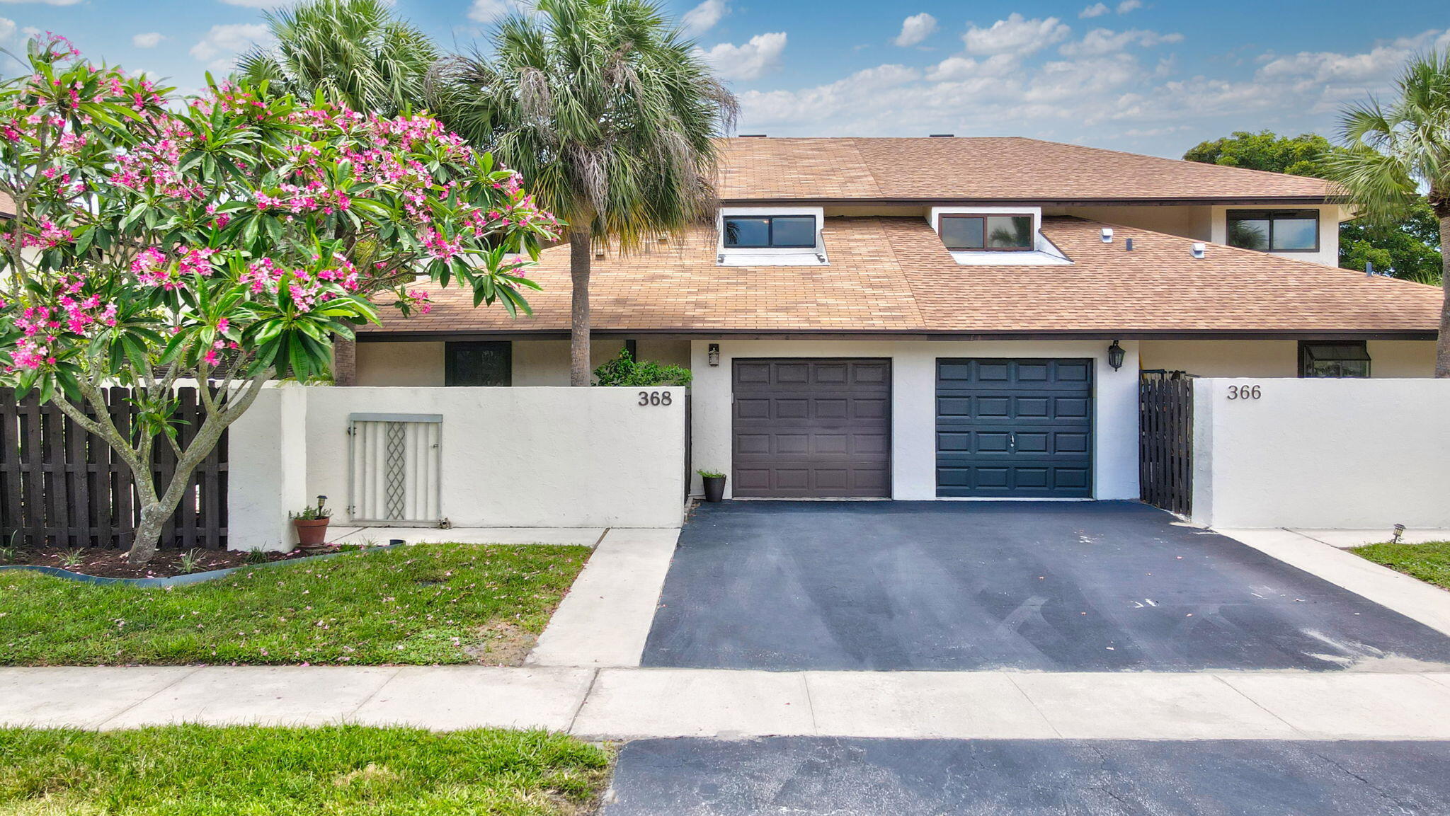 368 Sw 29th Avenue, Delray Beach, Palm Beach County, Florida - 3 Bedrooms  
2.5 Bathrooms - 