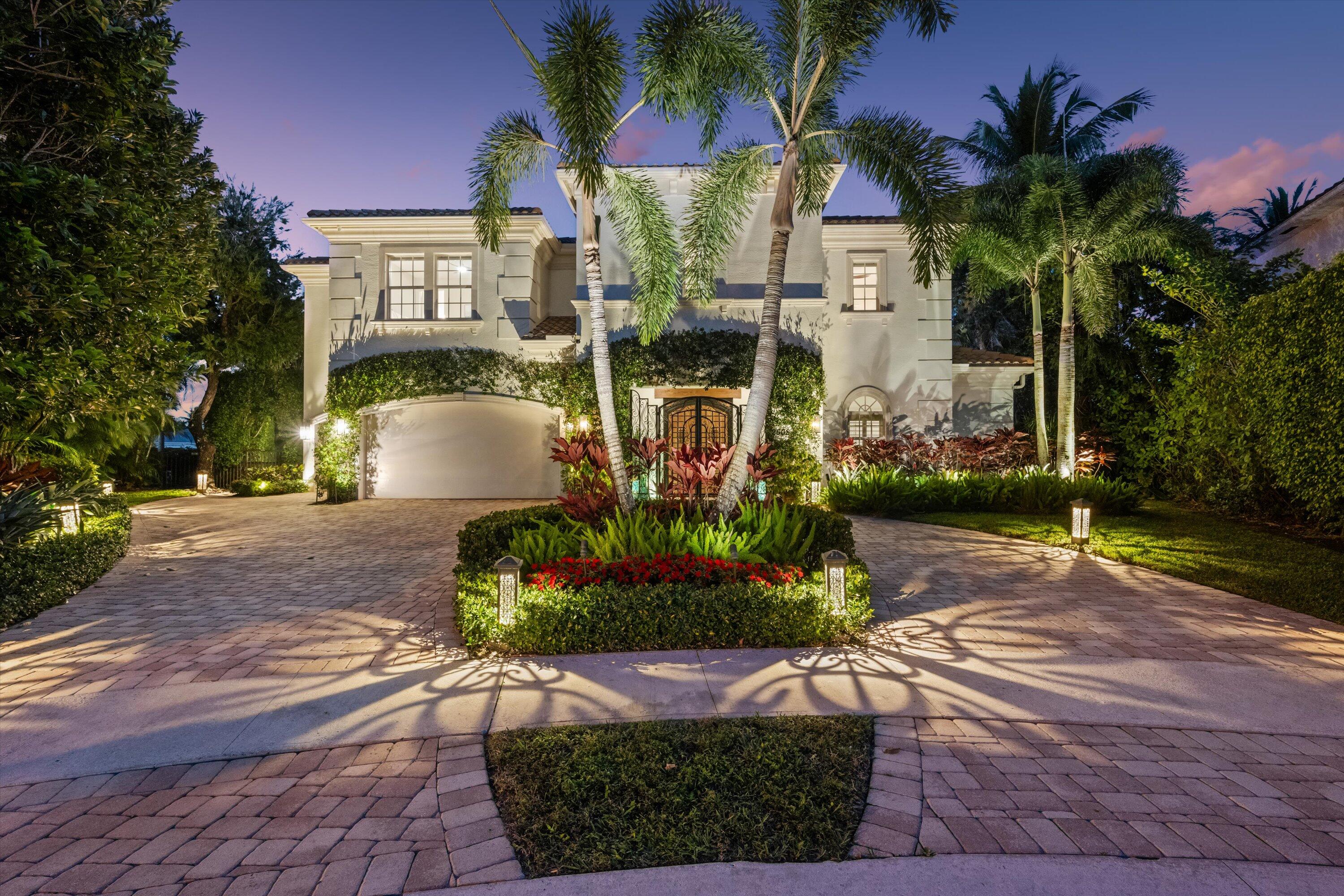 2508 Mizner Lake Court, Wellington, Palm Beach County, Florida - 6 Bedrooms  
5.5 Bathrooms - 