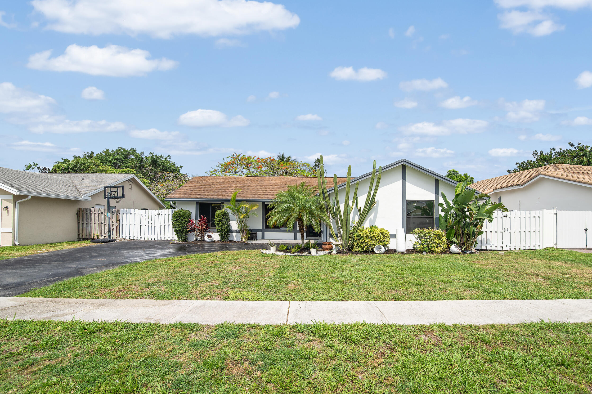 Property for Sale at 19531 Carolina Circle, Boca Raton, Palm Beach County, Florida - Bedrooms: 4 
Bathrooms: 2  - $615,000