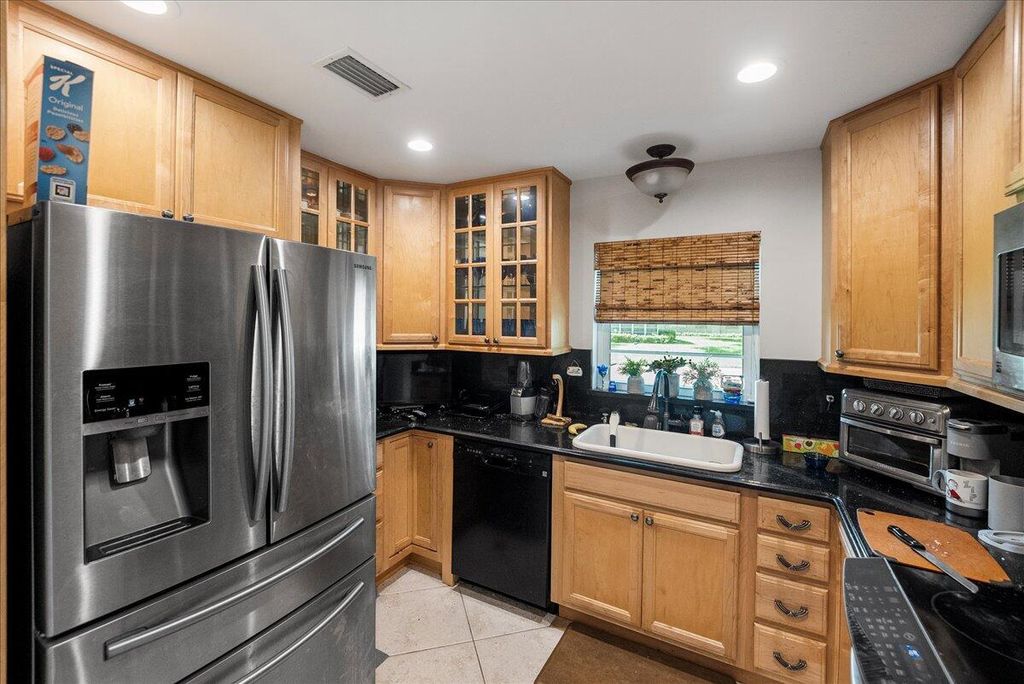Photo of 18 Vista Palm Lane #101, Vero Beach, FL 32962 (MLS # RX-11122773)