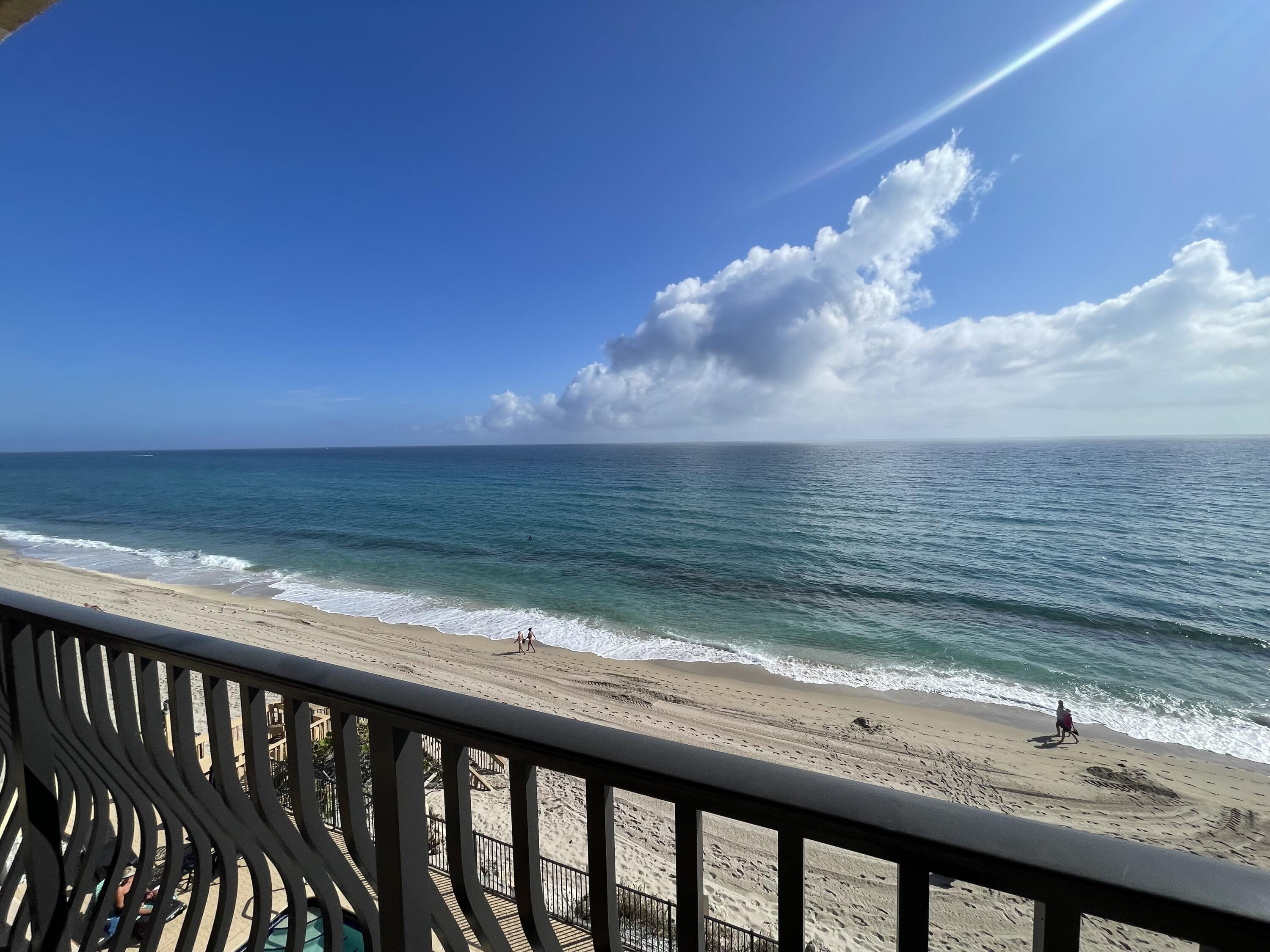 Property for Sale at 4000 S Ocean Blvd Blvd 401, South Palm Beach, Palm Beach County, Florida - Bedrooms: 3 
Bathrooms: 3.5  - $1,295,000