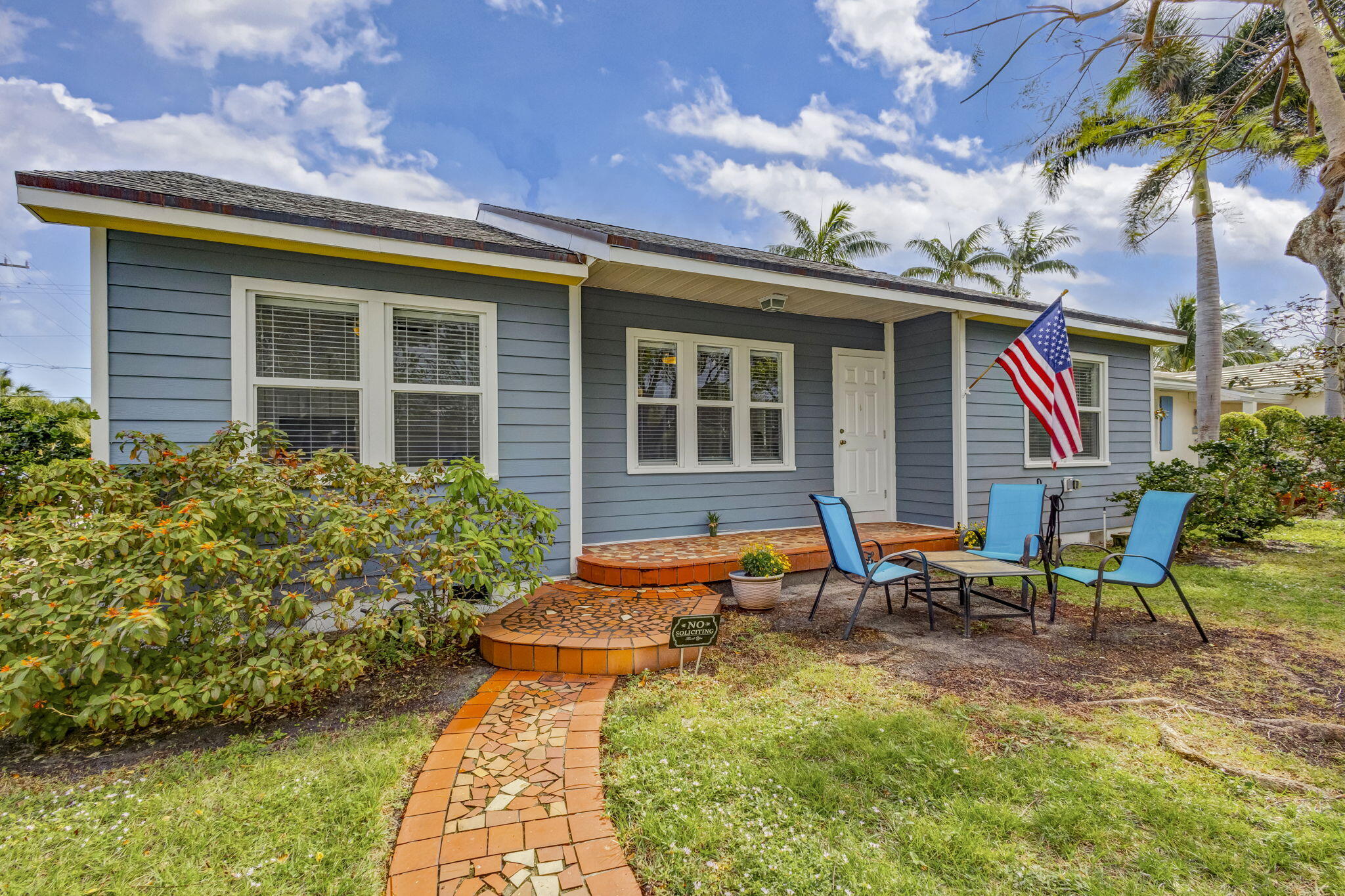 Property for Sale at 1132 N Palmway, Lake Worth Beach, Palm Beach County, Florida - Bedrooms: 3 
Bathrooms: 1.5  - $589,000