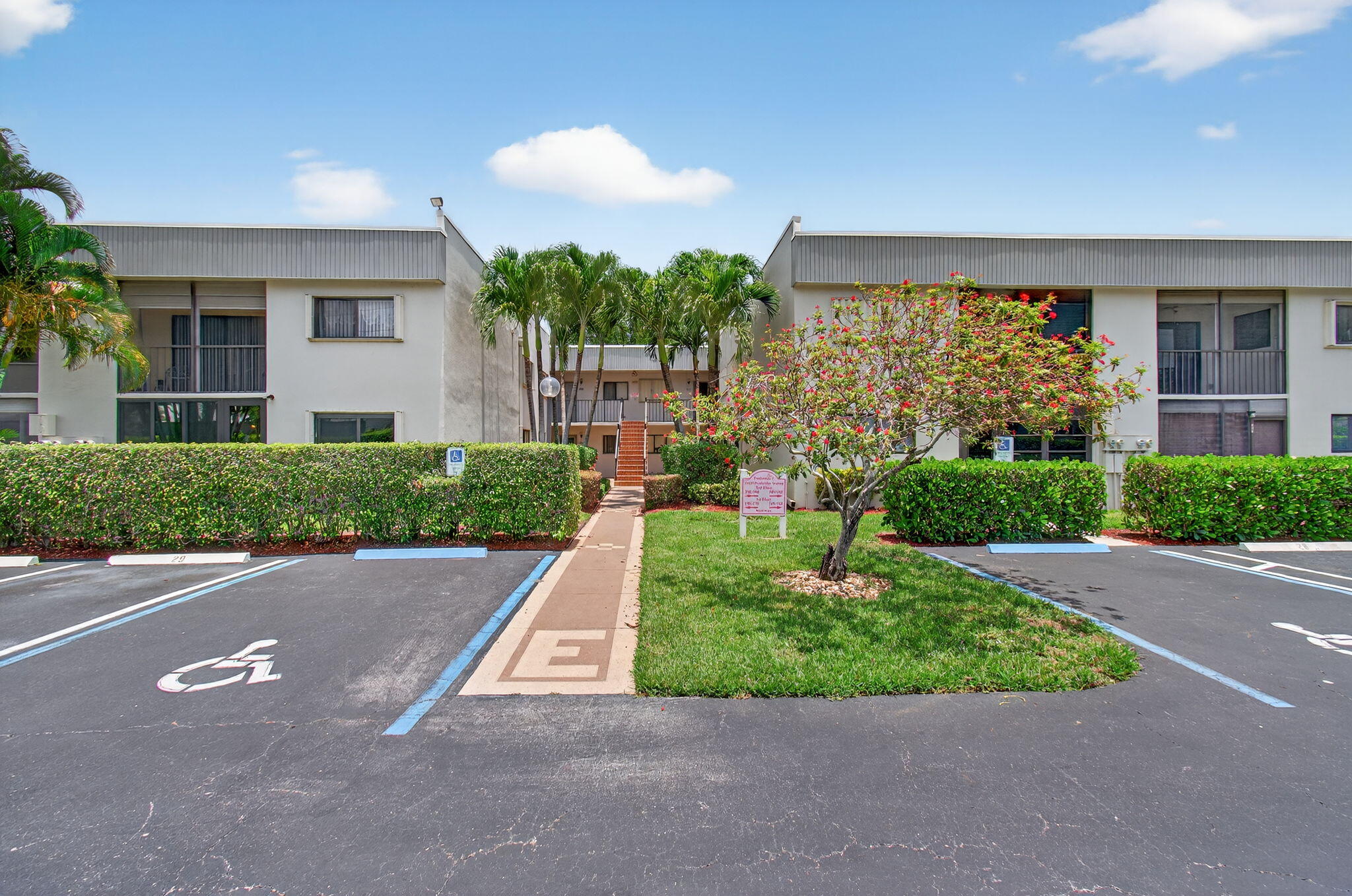 15450 Pembridge Avenue 189, Delray Beach, Palm Beach County, Florida - 2 Bedrooms  
2 Bathrooms - 