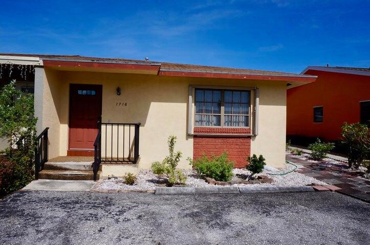 Property for Sale at 1716 Barton Court, Lake Worth Beach, Palm Beach County, Florida - Bedrooms: 2 
Bathrooms: 2  - $280,000