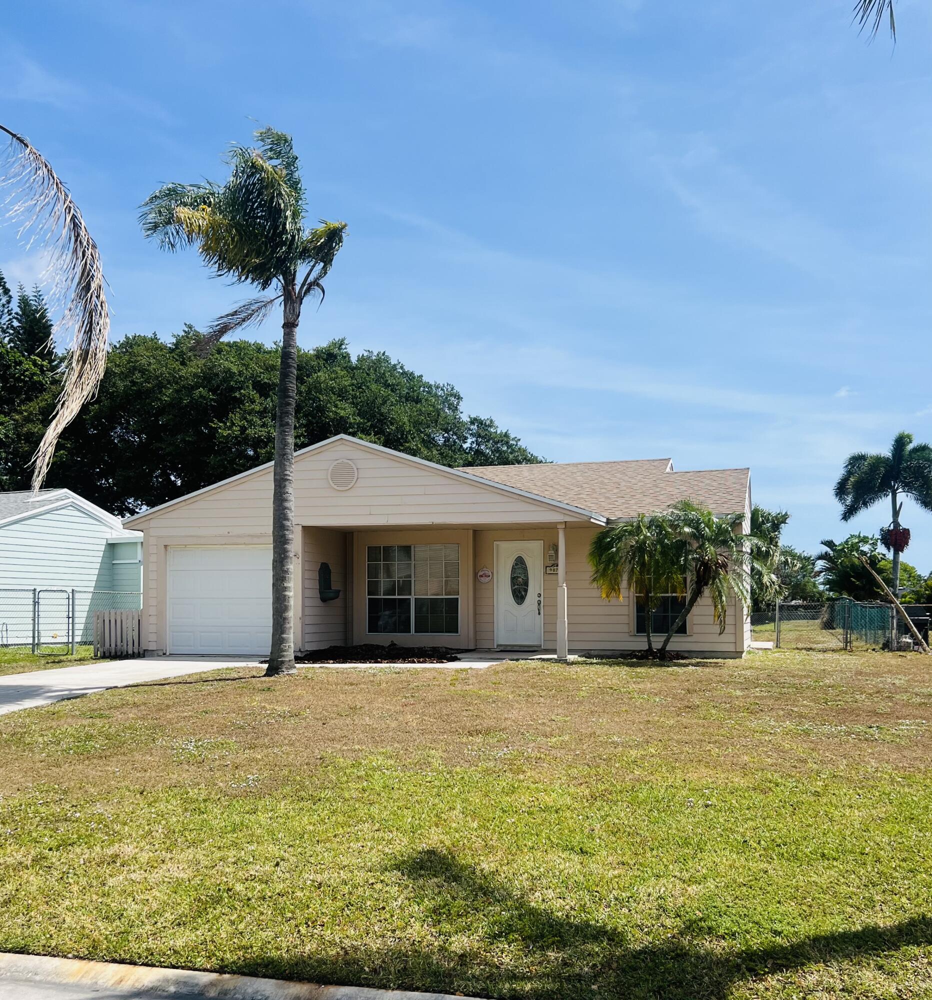 9078 Chrysanthemum Drive, Boynton Beach, Palm Beach County, Florida - 2 Bedrooms  
2 Bathrooms - 