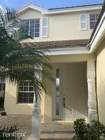 175 Berenger Walk, Royal Palm Beach, Palm Beach County, Florida - 4 Bedrooms  
2.5 Bathrooms - 